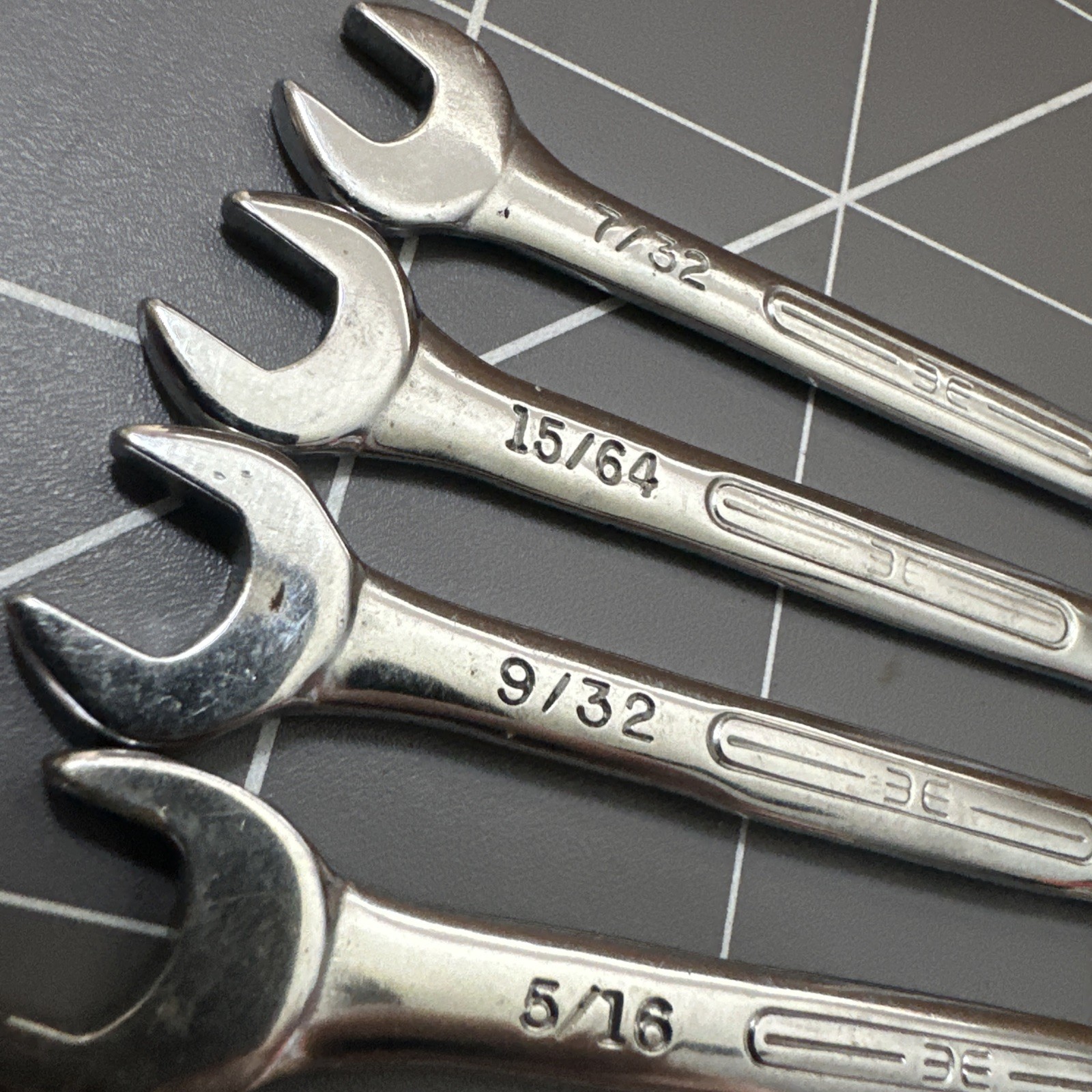 Vintage USA Made By EE 4 Way Angle Ingintion Electric Wrench 6pc Set Chrome SAE