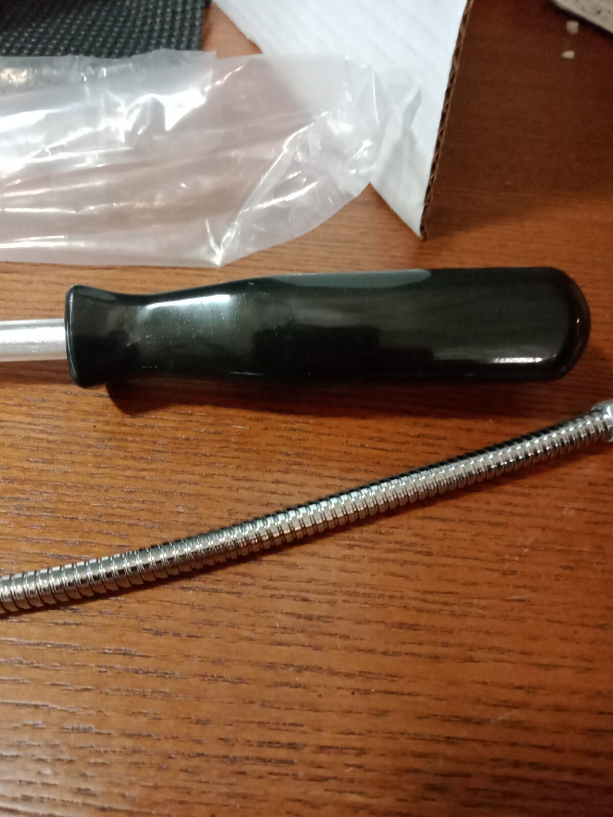 Set of 22″ Flexible Shaft Magnetic Pick Up Tool 00329L