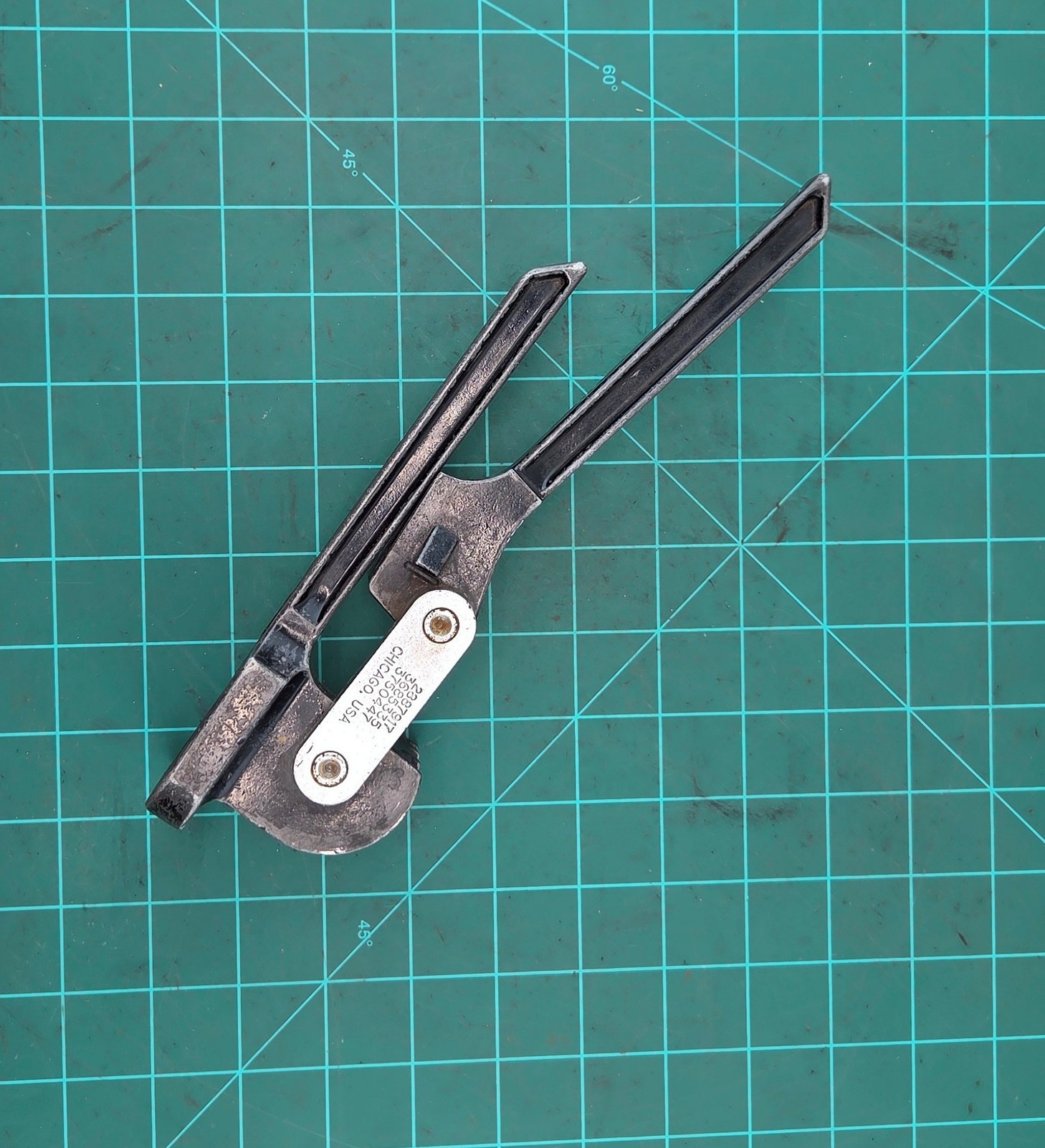 Blue Point Tools Multipurpose Tubing Bender TBS200 3/16 1/4, 5/16, 3/8 4-6-8mm