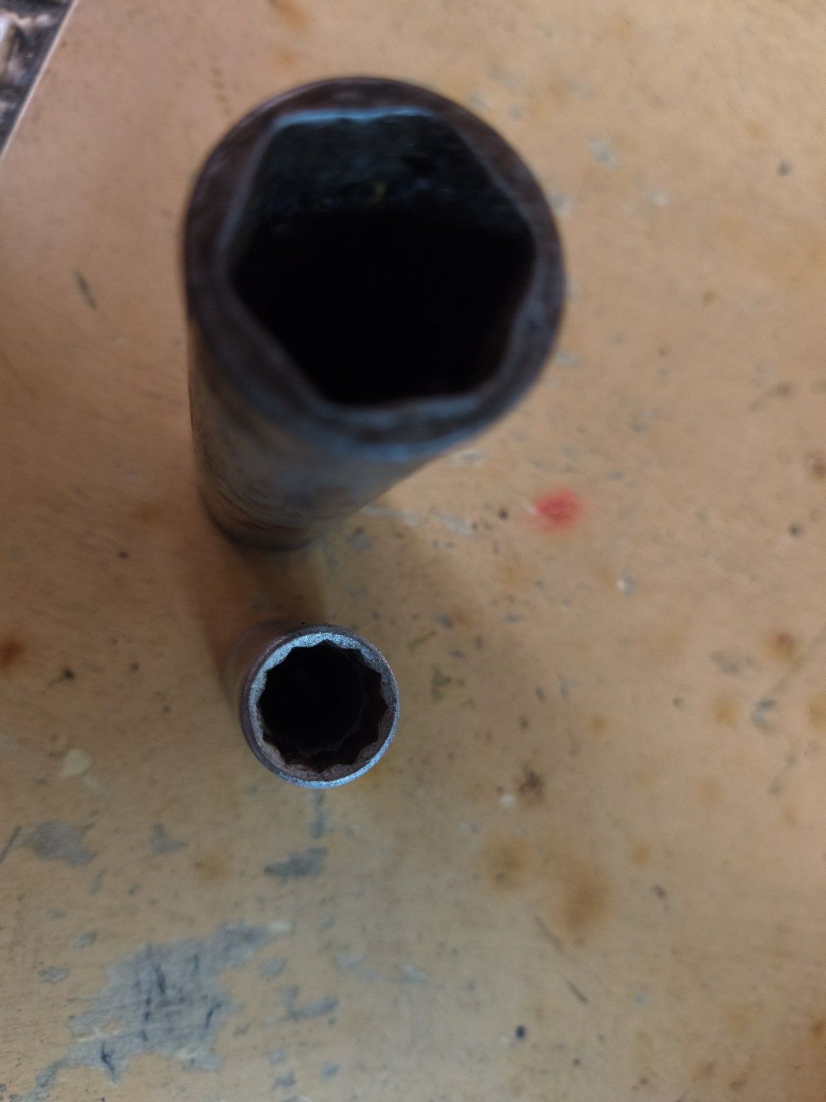 To Snap-on Deep Sockets 1/2″ 5/8 TS 6 Pt, And 7/16 3/8 12pt