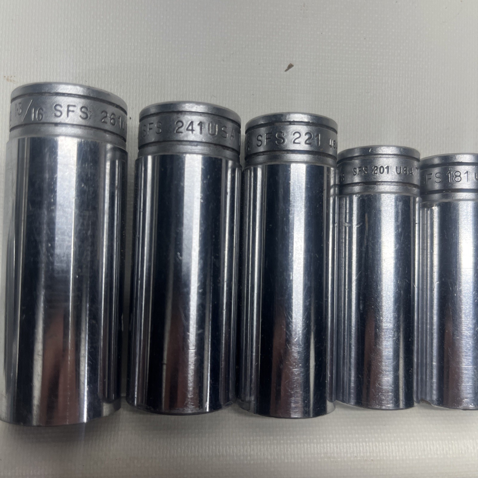 Snap-on 10-Piece 3/8″ Drive 6-Point Deep Chrome SAE Socket Set 1/4-13/16”211SFSY