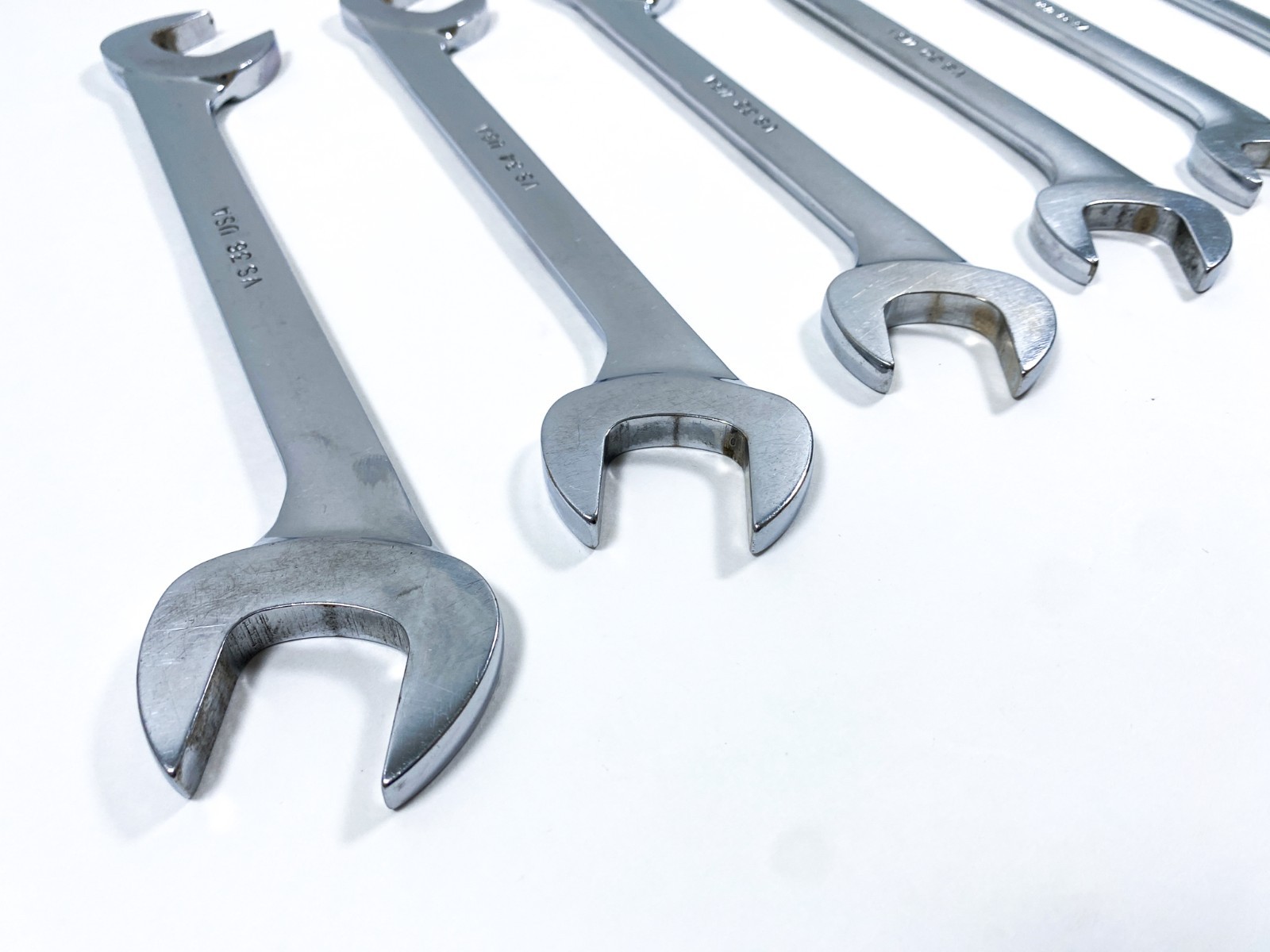 SNAP ON TOOLS USA 13-PIECE SAE 4 Way Open End Angle Wrench Set 3/8″ – 1-1/8″