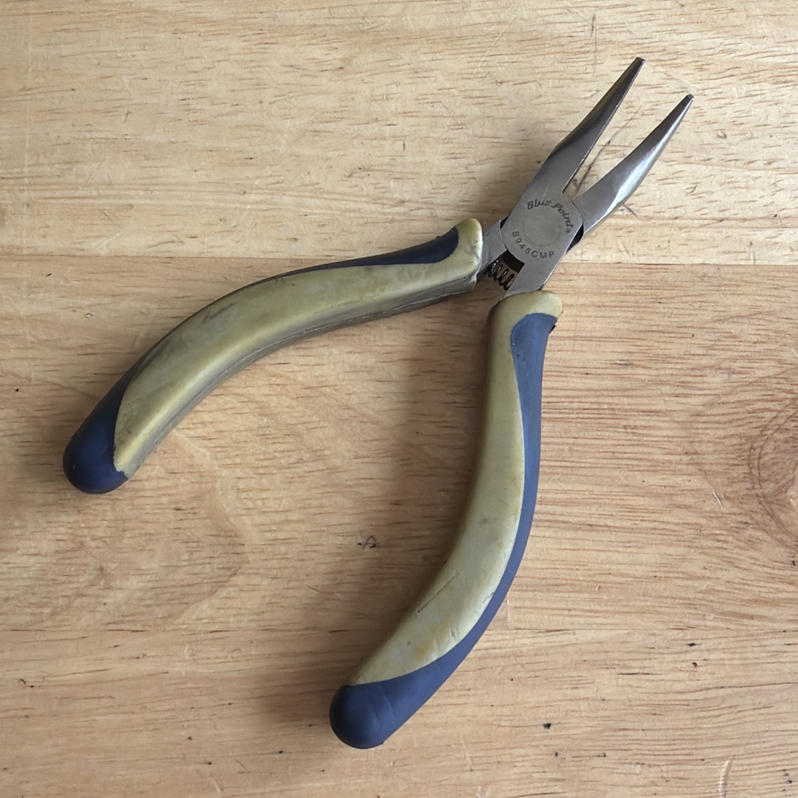 Blue Point Tools 5″ Long Mini 45 Degree Needle Nose Pliers B945CMP