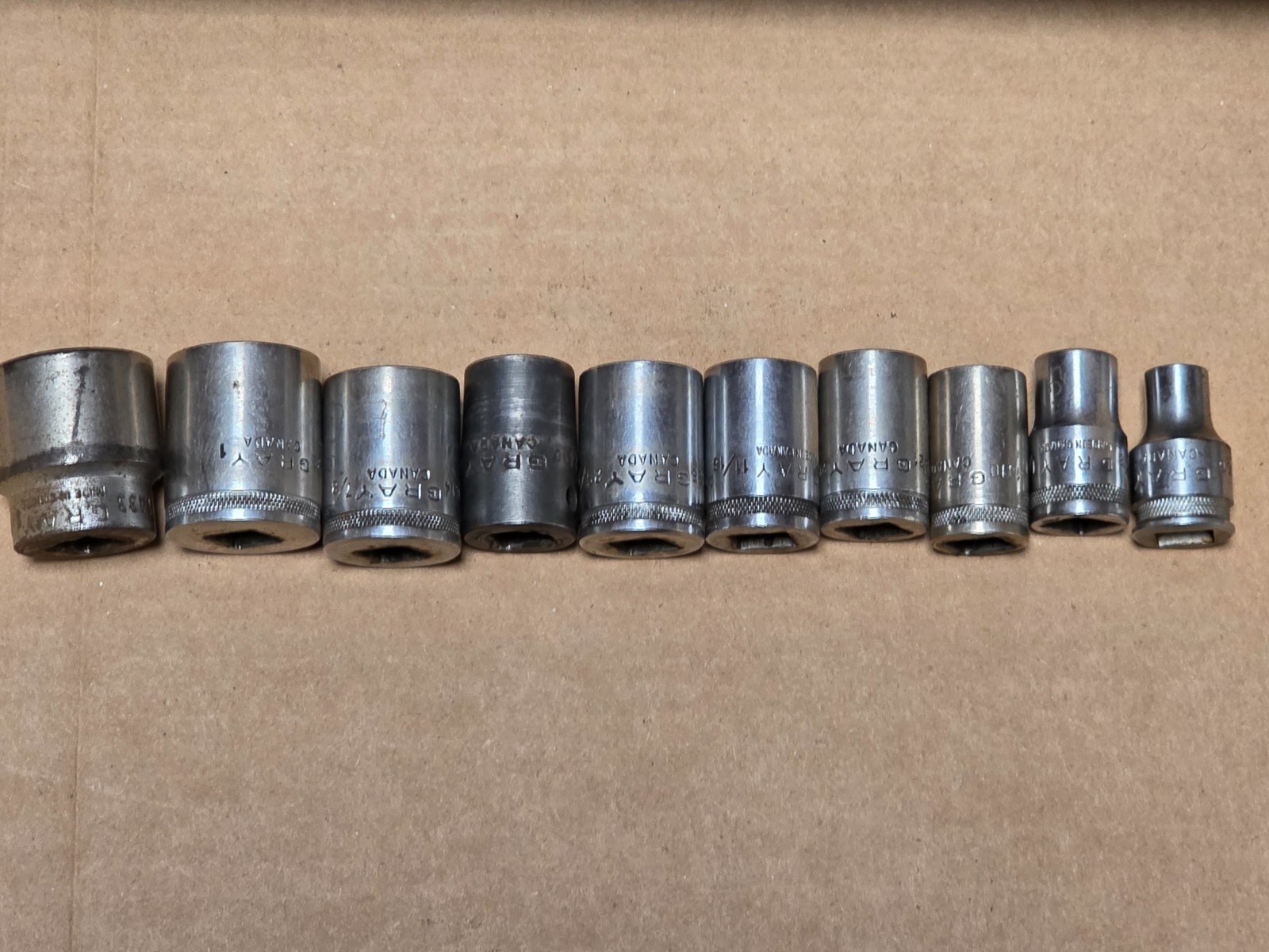 GRAY 10 Piece 1/2″ Drive Socket Set SAE Canada