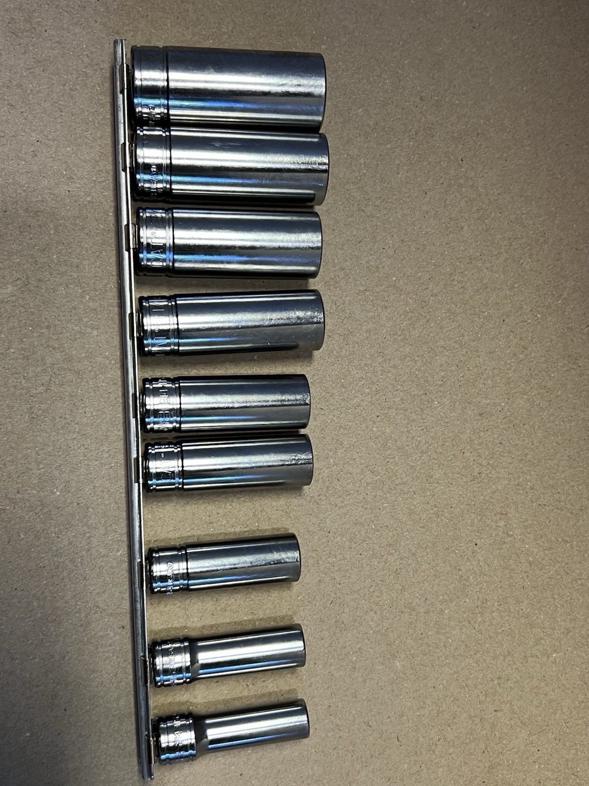 CAT/ Snap-On USA 3/8” Drive Deep Chrome SAE 9 Piece 6-Point Socket Set 3/8”-7/8”