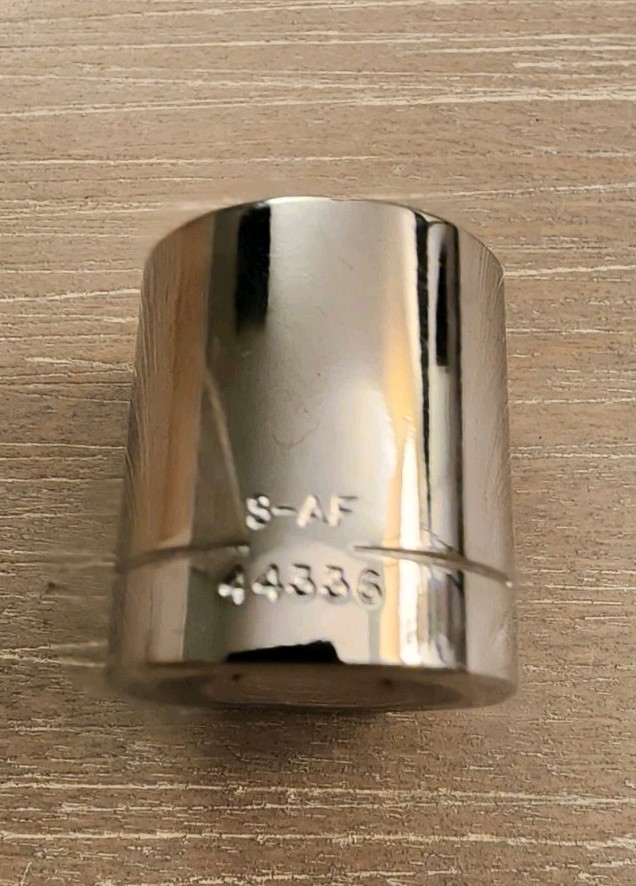 Craftsman 11/16″ Socket 12 Point 3/8” Drive S-AF 44336