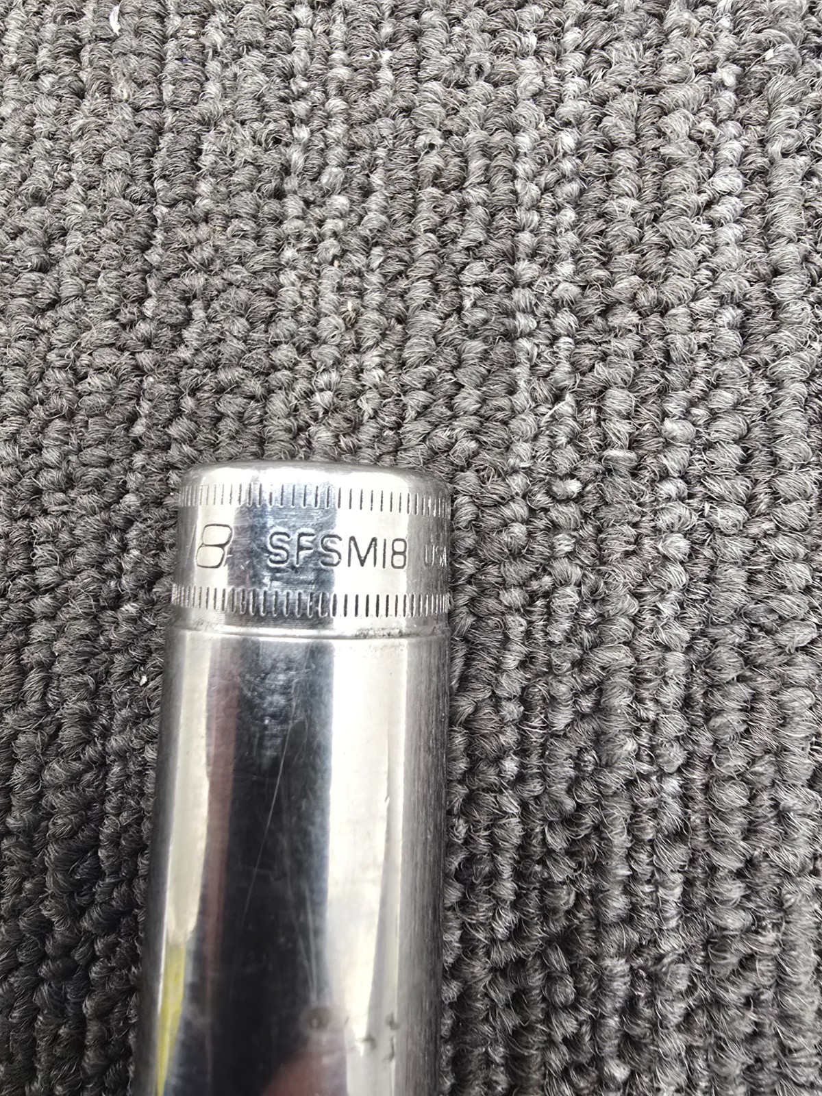 Snap-On SFSM18: 3/8″ Drive 6-Point Metric 18mm Deep Socket *DAMAGED*