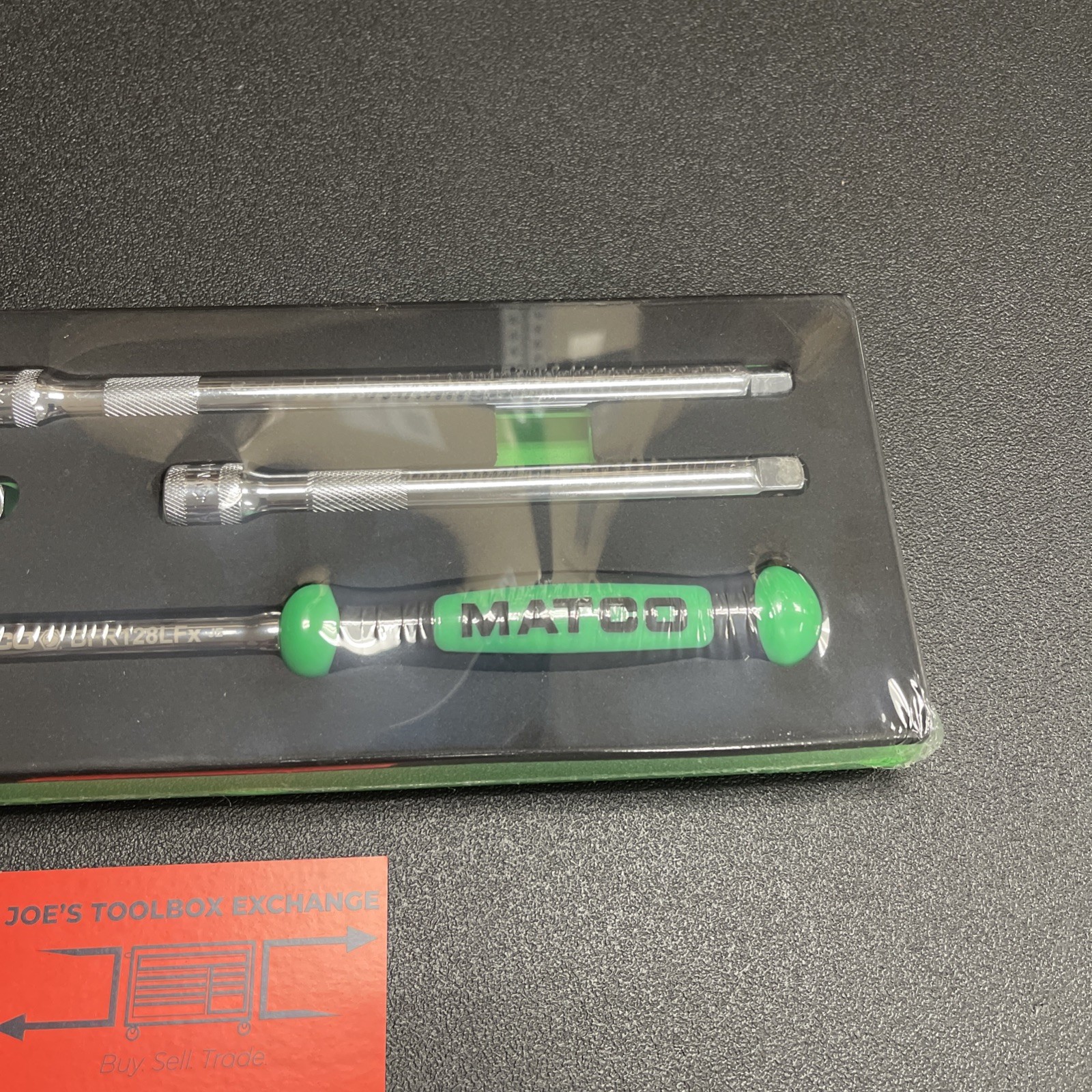Matco Tools 3/8″ Drive Flex Ratchet + Extensions Foam Set Green BFR128SETG