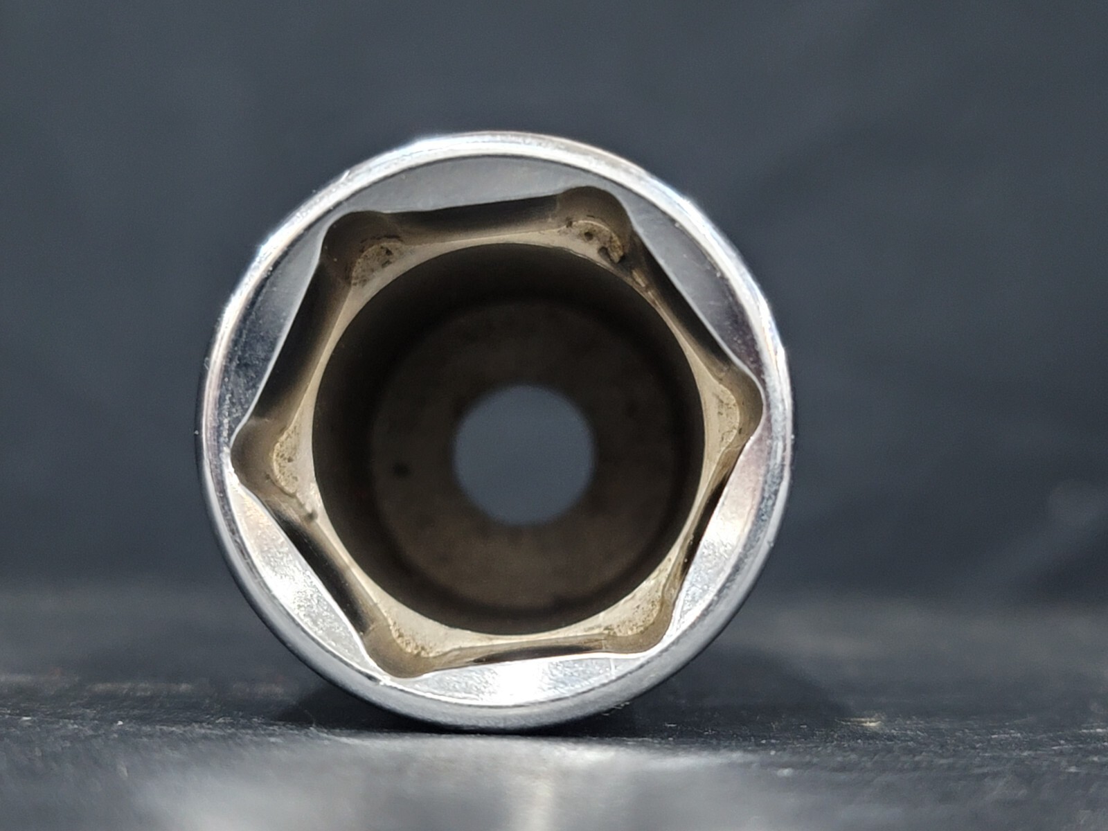 Snap on Tools USA 1/2″ Drive 1″ SAE Deep 6 Point Chrome Socket TS321