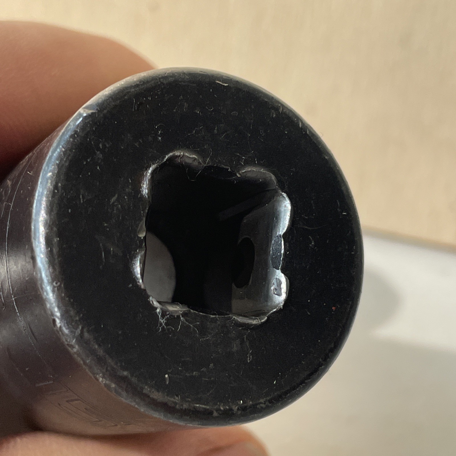 Snap On SIM300 SAE 15/16″ Deep Impact Socket 1/2″ Drive, 6 Point USA
