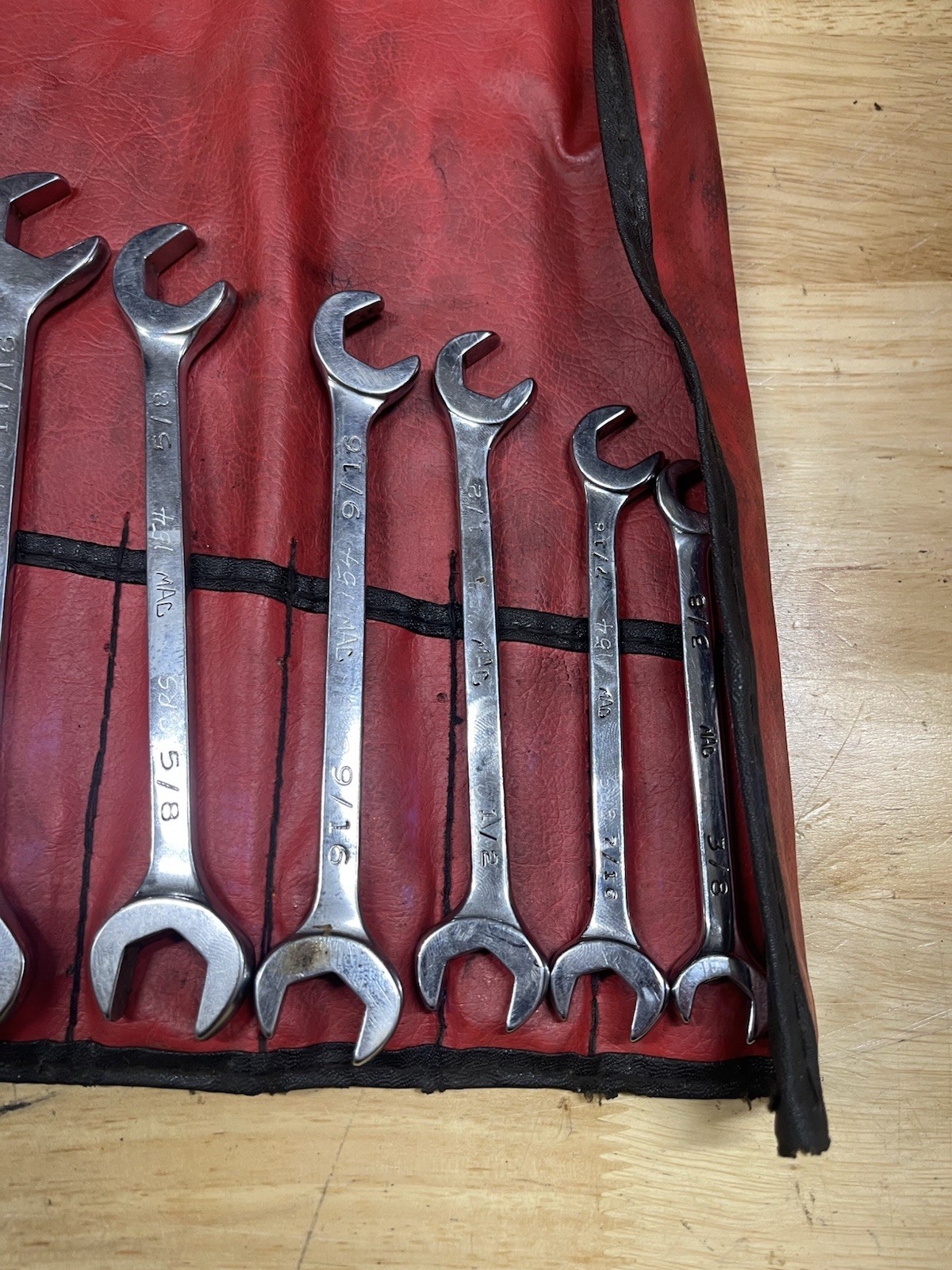 Mac Tools Set No. SDA18K Open Ended Angle 19pc SAE Wrench Set – 3/8″ – 1-1/2″
