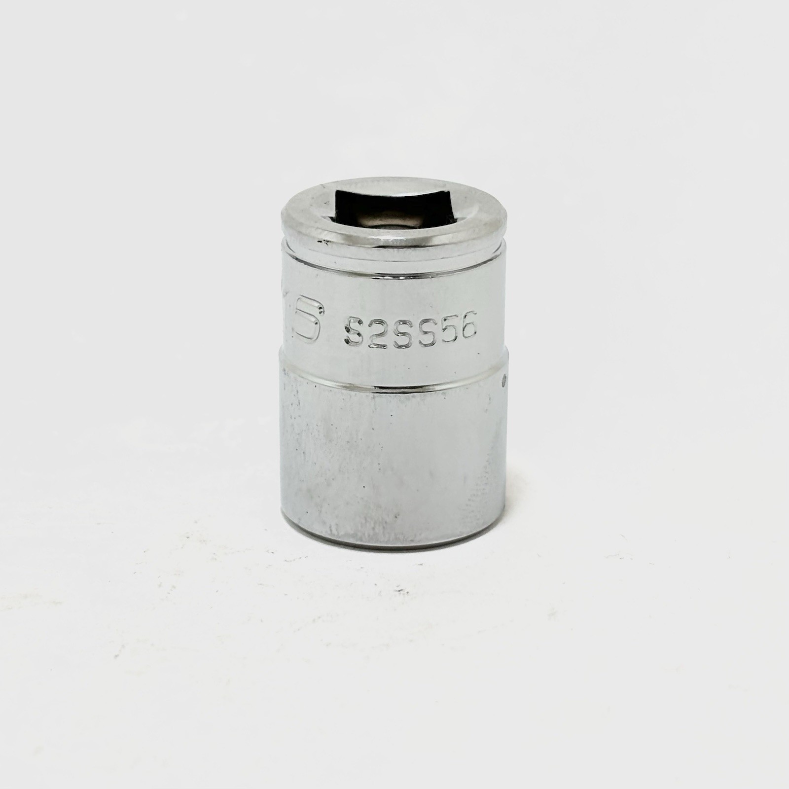 NEW ICON 9/16 INCH SOCKET 3/8” DRIVE SAE INCH 6 POINT POLISHED S2SS56
