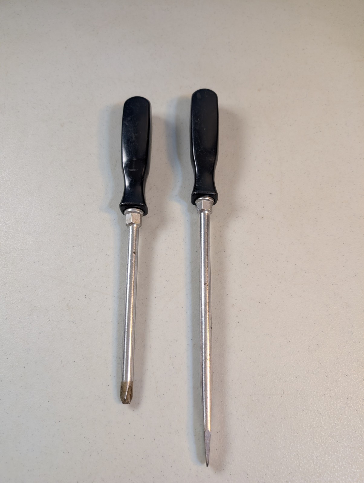 Snap-On SSDP64 #4 Phillips Screwdriver & SSD8 Flat Slotted Black Hard Handle USA