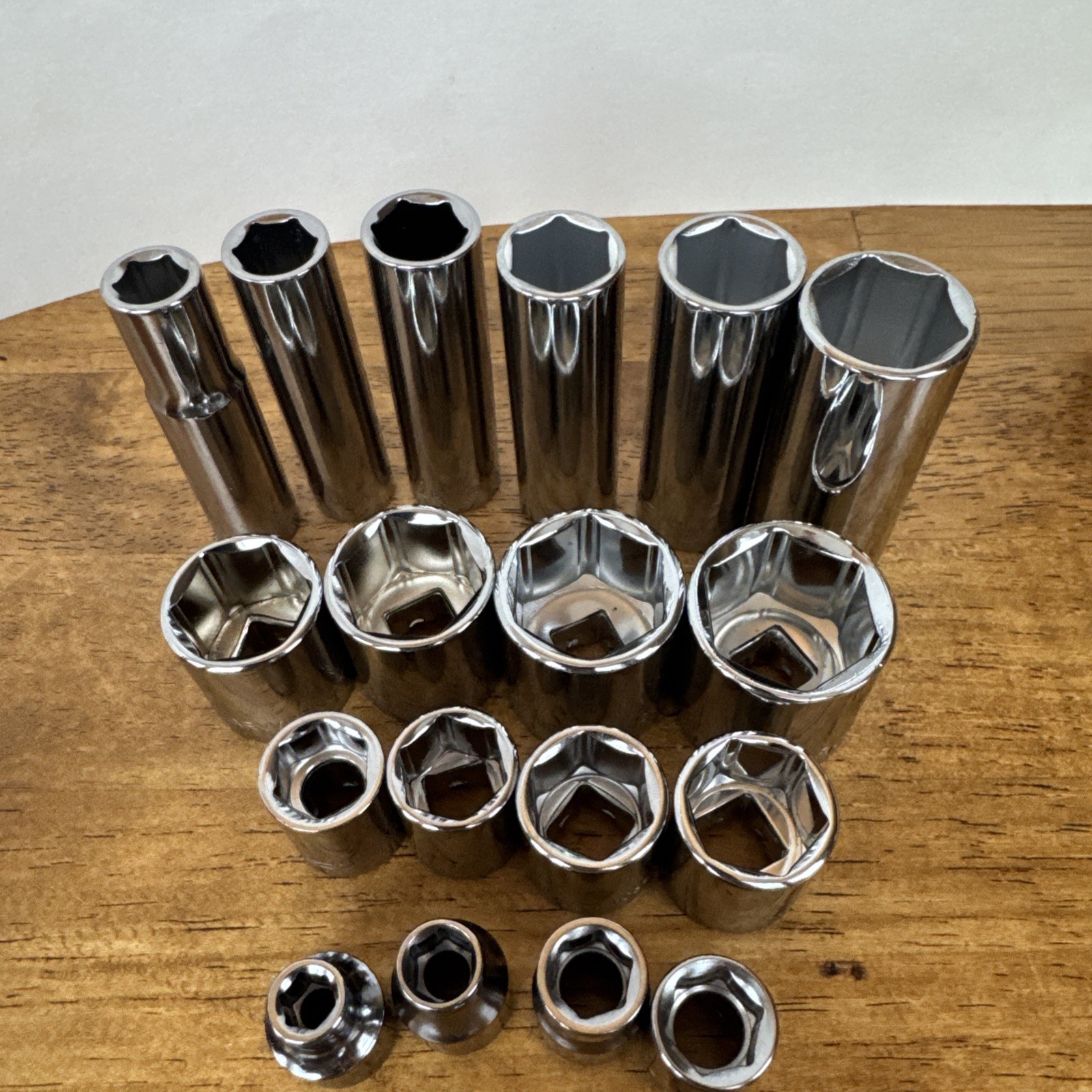 Gearwrench 3/8″ Drive SAE 6 point 18 pc. Deep/Shallow Socket Set