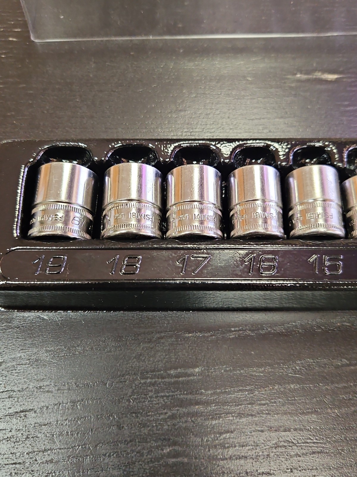Snap On 212FSMY 12 Piece 6-Point 3/8″ Metric Shallow Socket Set Flank Drive USA
