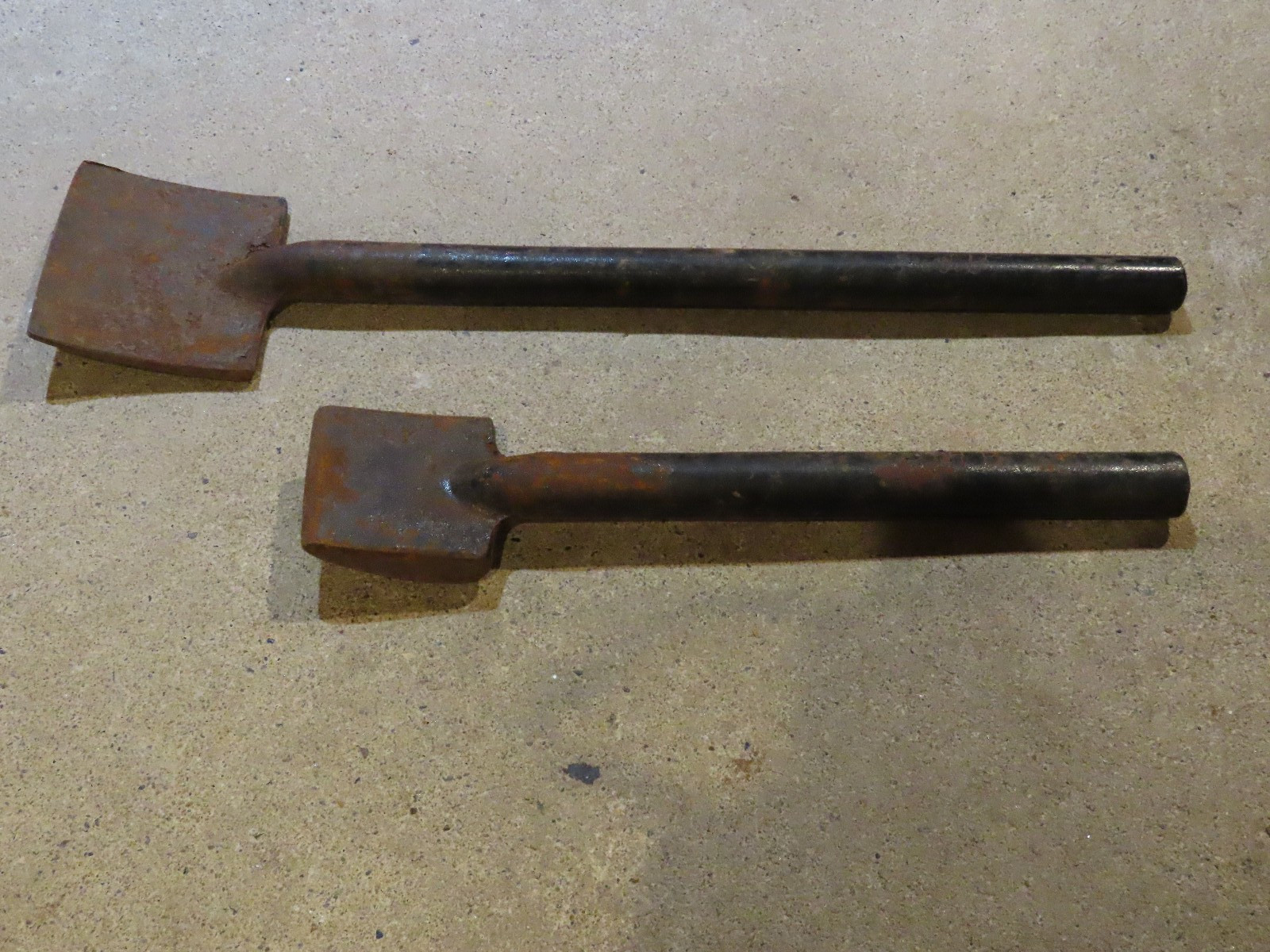 Vintage 14” & 20″ Large Dolly Spoon 4 Pounds Auto Body Fender Repair Unbranded
