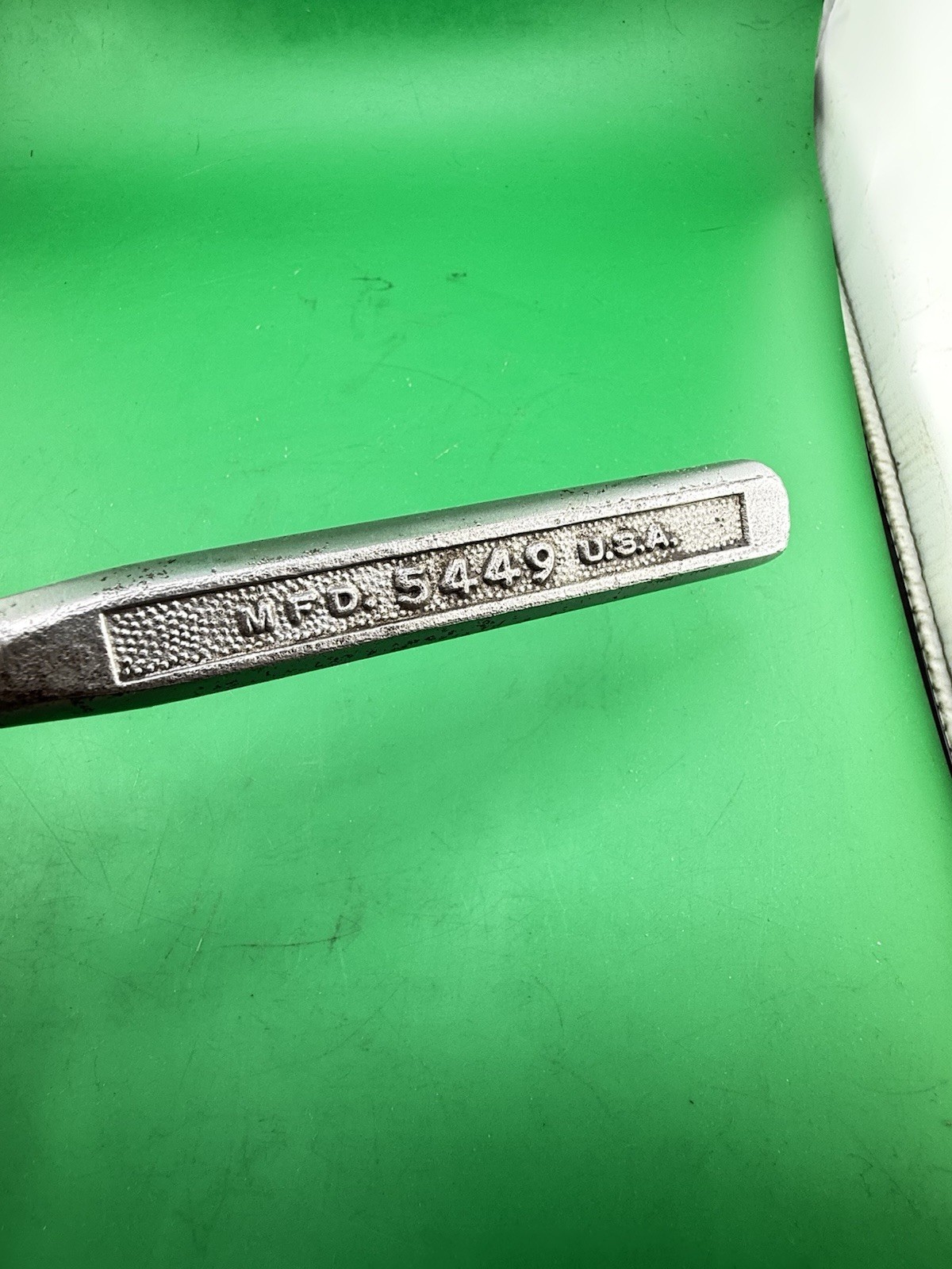 Vintage Plomb 10.25″ Ratchet 1/2″ Drive Pebble Handle 5449 Plvmb Plumb USA