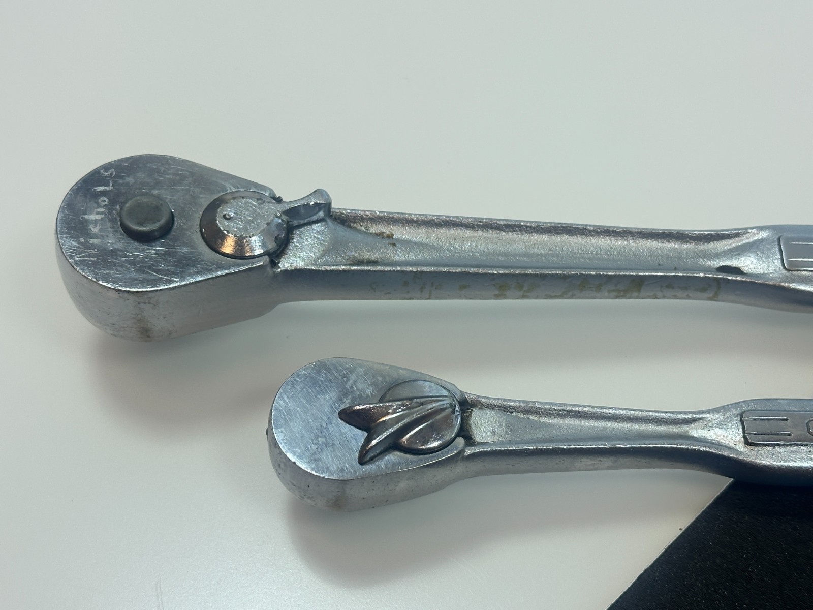 🇺🇸 Craftsman Tools USA 2pc V Series 1/2″ & 3/8″ Drive Ratchet Set w/ Oil Ports
