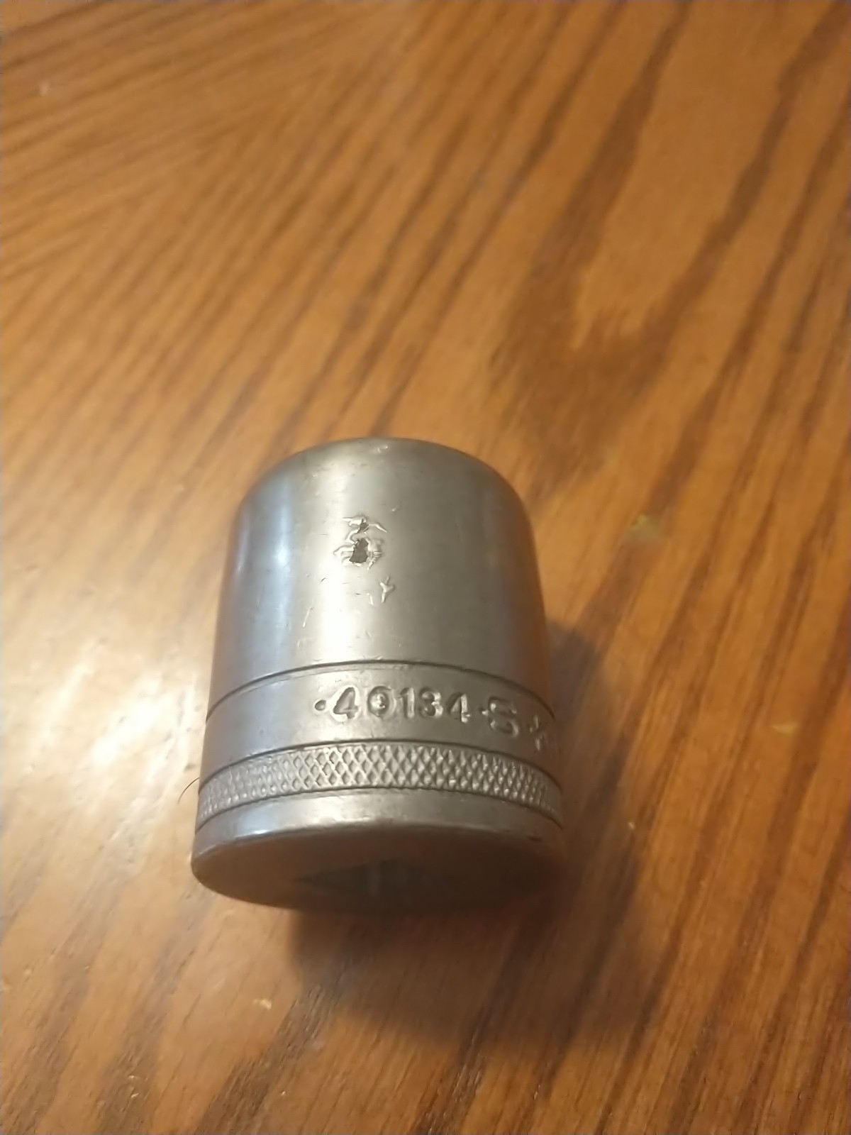 SK Wayne 1/2″ Drive 12 Point 1-1/16 In SAE Socket Model 40134 USA