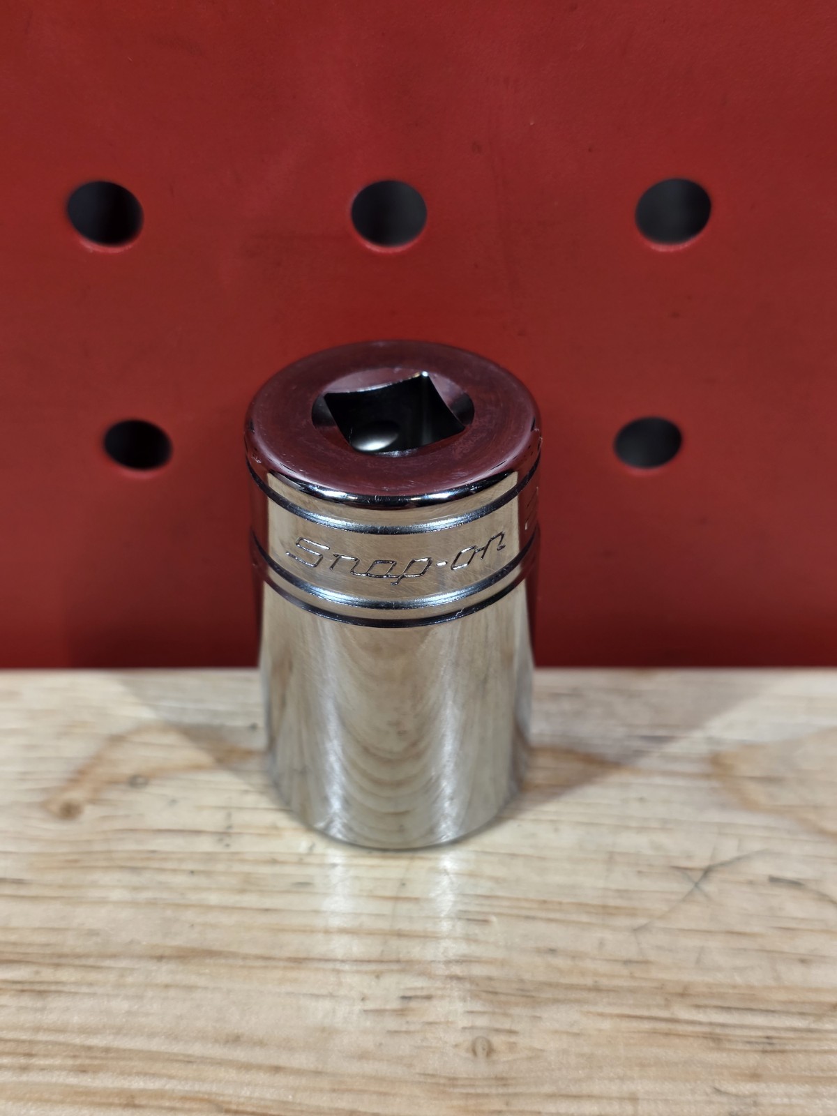 Snap-on Tools FDS251 25/32″ NICE 3/8″ Drive 12-Point SAE Semi-Deep Chrome Socket