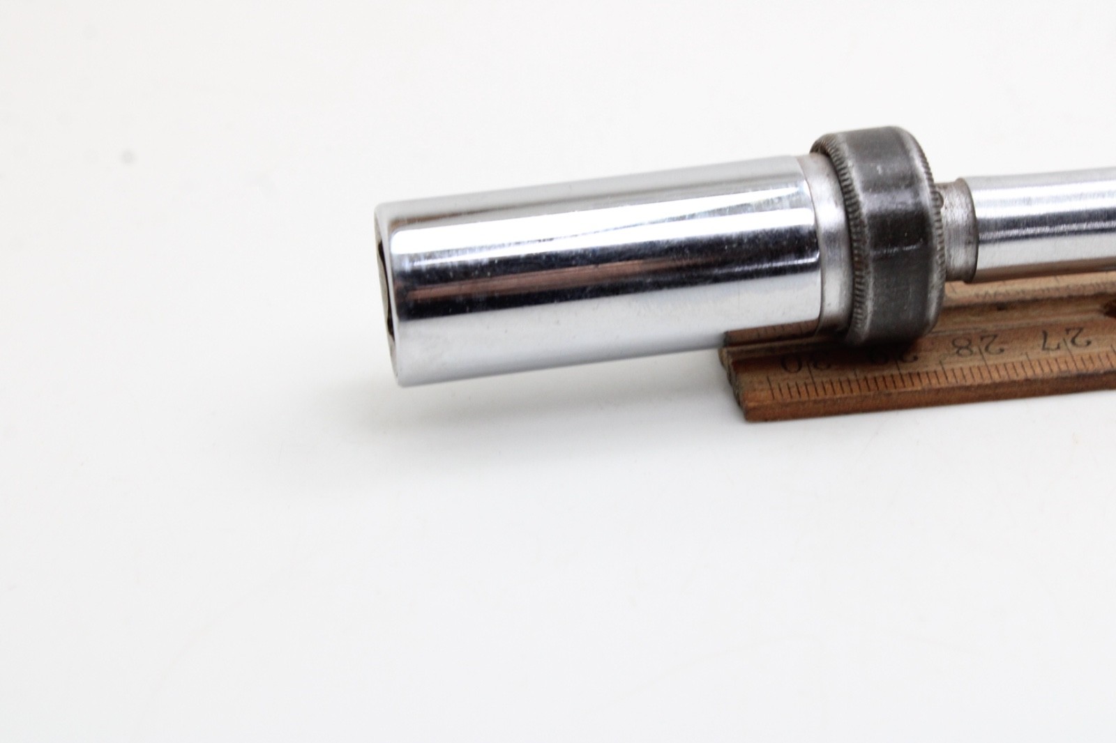 Snap On FSX1220 5/8″ 3/8″ Drive 6 point 14″ Long Park Plug Swivel Extension USA