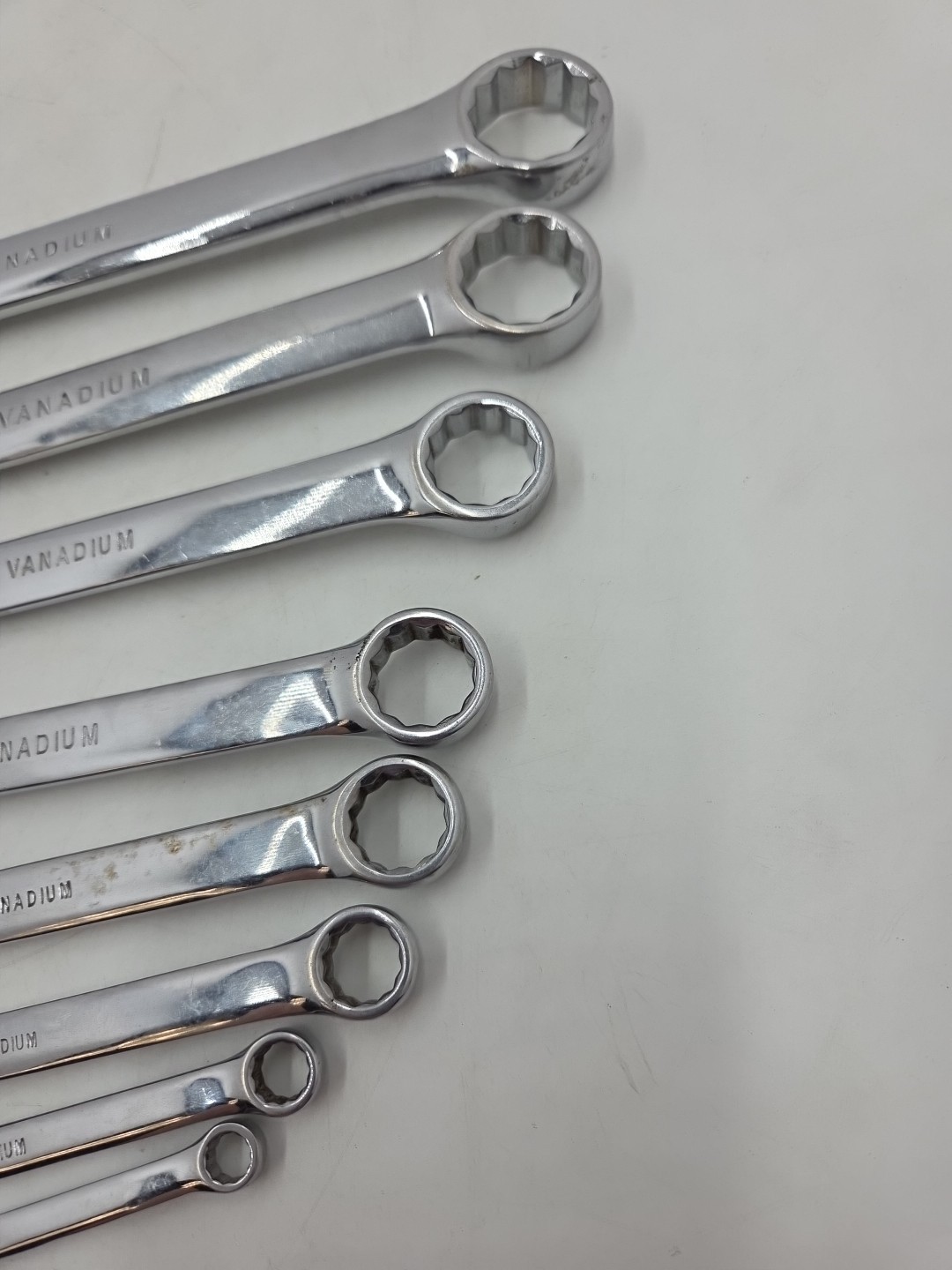 8 Pc. Thorsen Combo Wrench Set SAE 1/4, 5/16, 7/16, 9/16, 5/8, 11/16, 13/16, 7/8