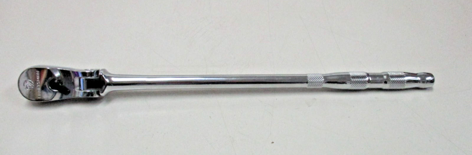 Craftsman V Series 3/8″ Drive 14″ Long Flex Head Ratchet CMMT86323V
