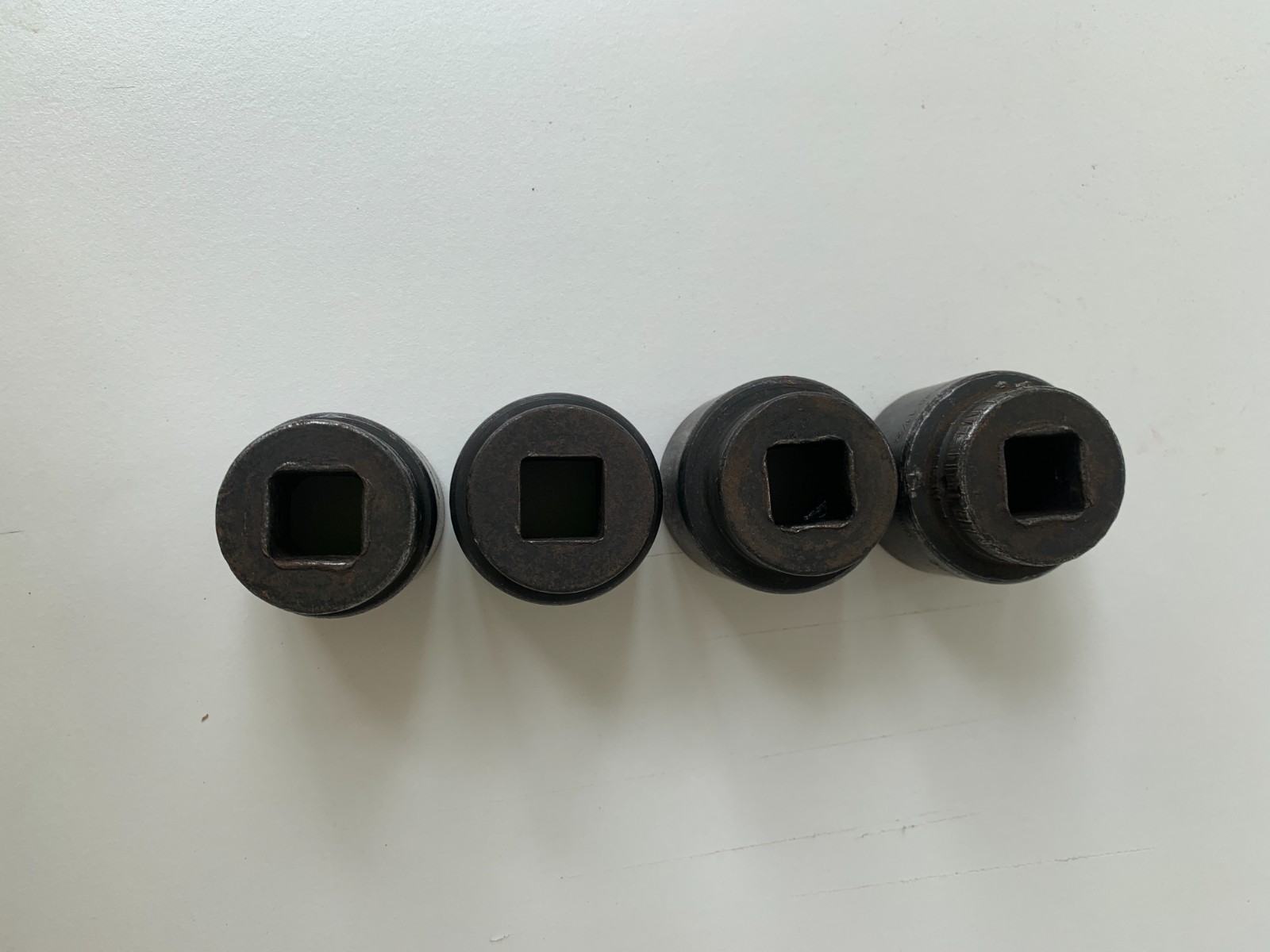 Snap-on 3/4″ Drive 16 Piece SAE 6-Point Shallow Impact Socket Set 9/16 – 1 1/2
