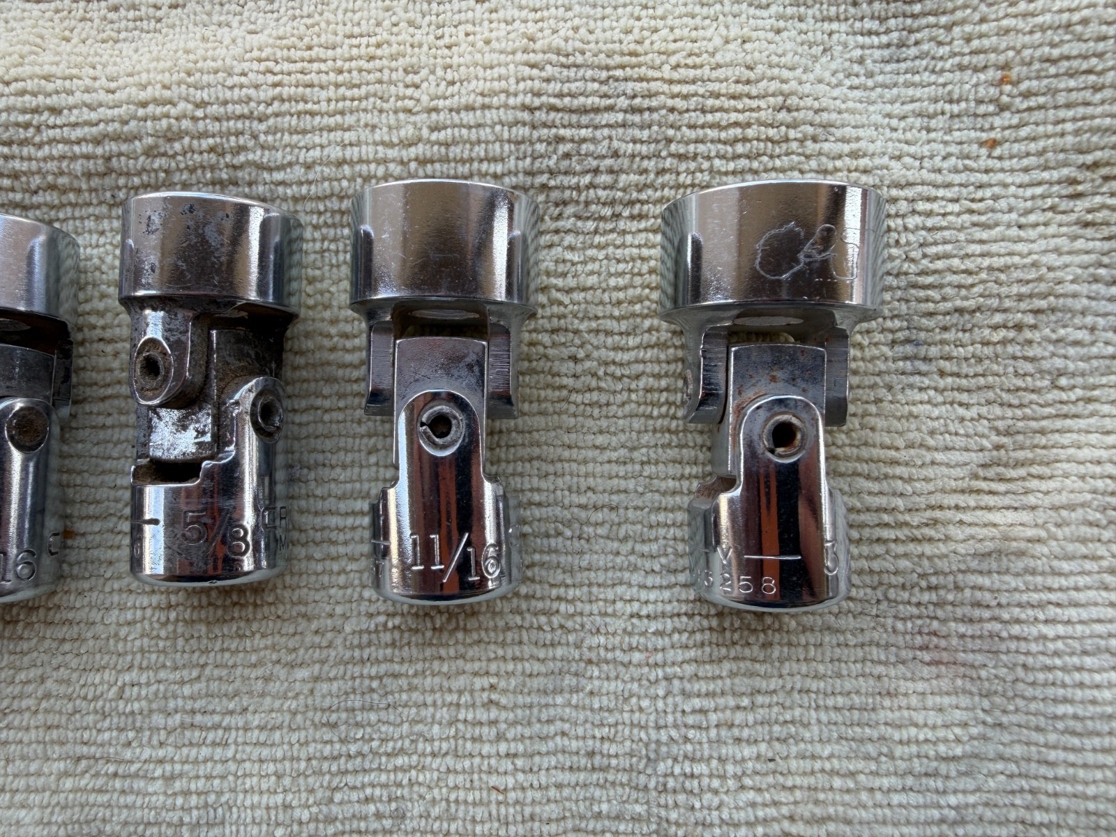 CRAFTSMAN 3/8″ DRIVE SWIVEL SOCKETS – 10 TOTAL- V & G, 7-12 POINT., 3 – 6 POINT
