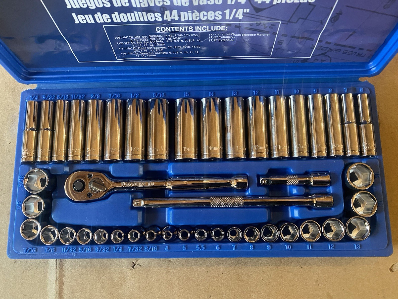 WESTWARD 1KEH6A 1/4 IN. DRIVE 44 PC SAE/METRIC,STANDARD/DEEP 6 POINT SOCKET SET