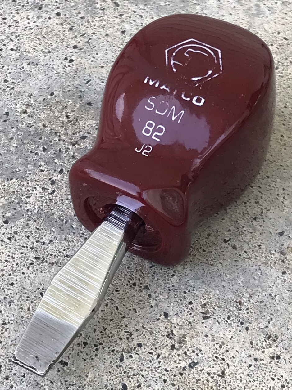 Matco Stubby Slotted Burgundy Handle Screwdriver SDM 82