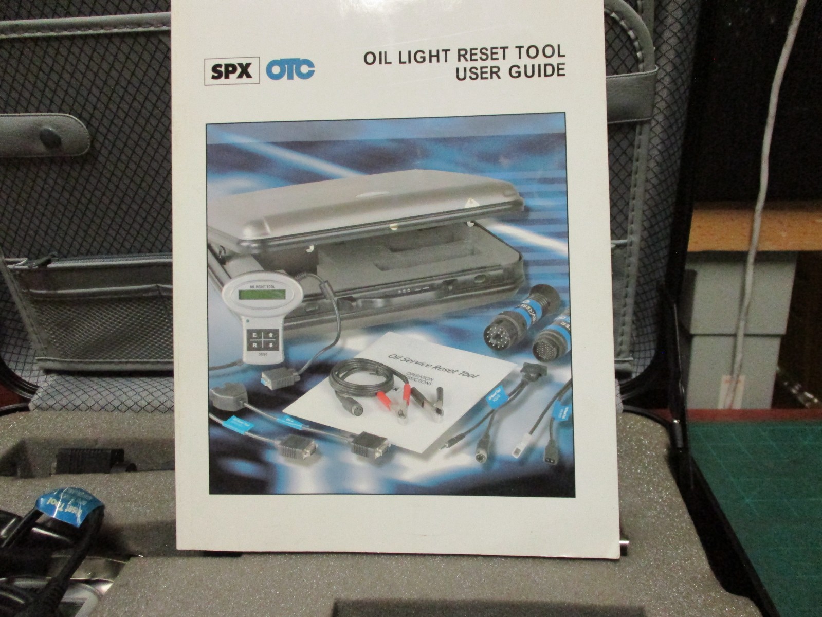 AUTOMOTIVE TOOLS * SPX / OTC * OIL LIGHT RESET TOOL * 3596E