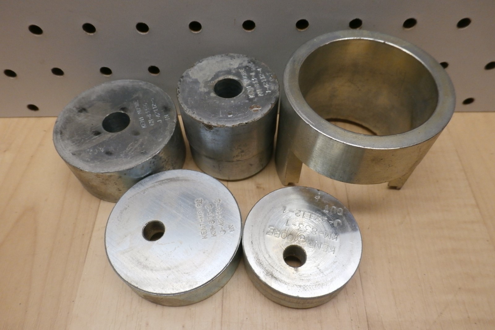 KM833, J42112 Rear Dampner Bushing Remover Installer, Kent Moore, Free US Ship `
