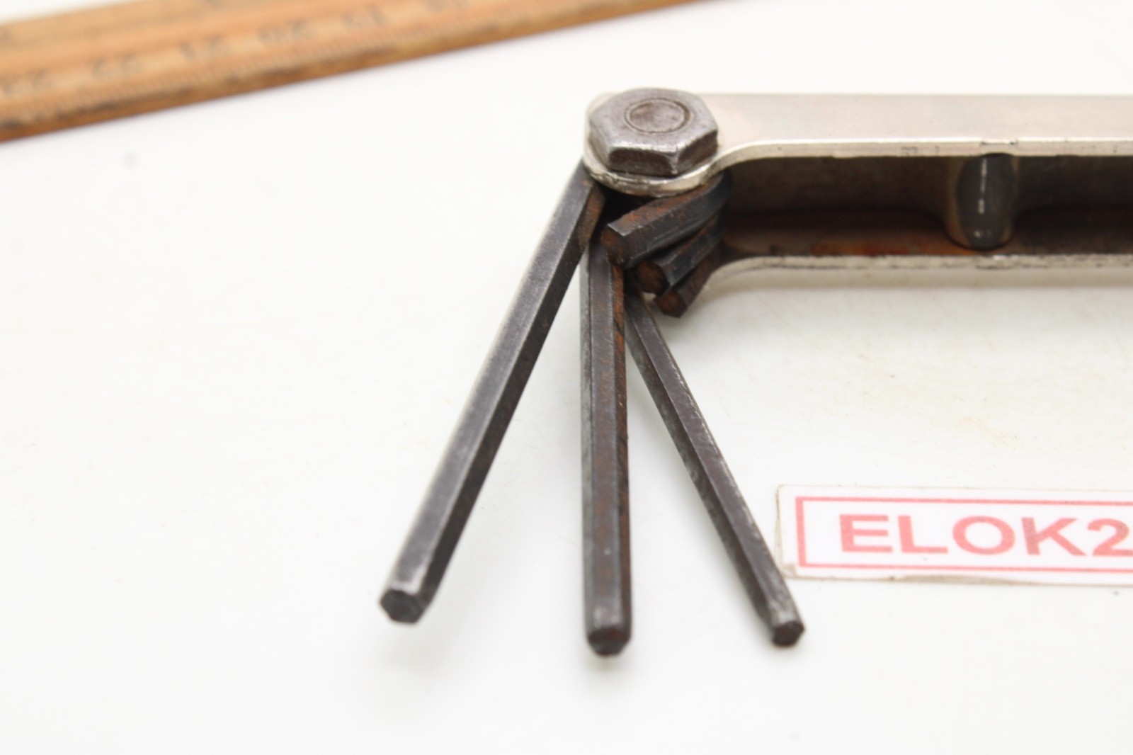 EKLIND No. 81 FOLD-UNI-KEY SAE Allen Wrench Tool Set of 8 .050″ to 5/32″ USA