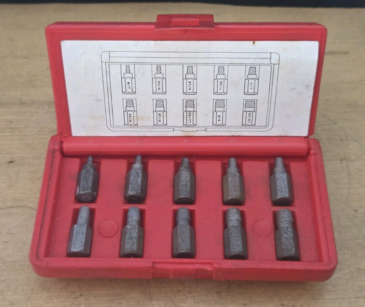 Matco Tools SEXS10 – 10 Piece Hexagonal Head Multi Spline Extractor Set