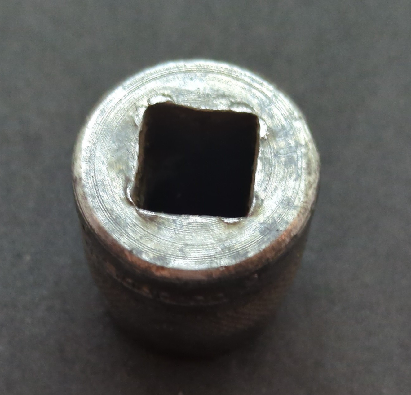 Snap-on No. 418 9/16″ 4 point Square Socket, 1/2″ Drive *Vintage* Rare USA