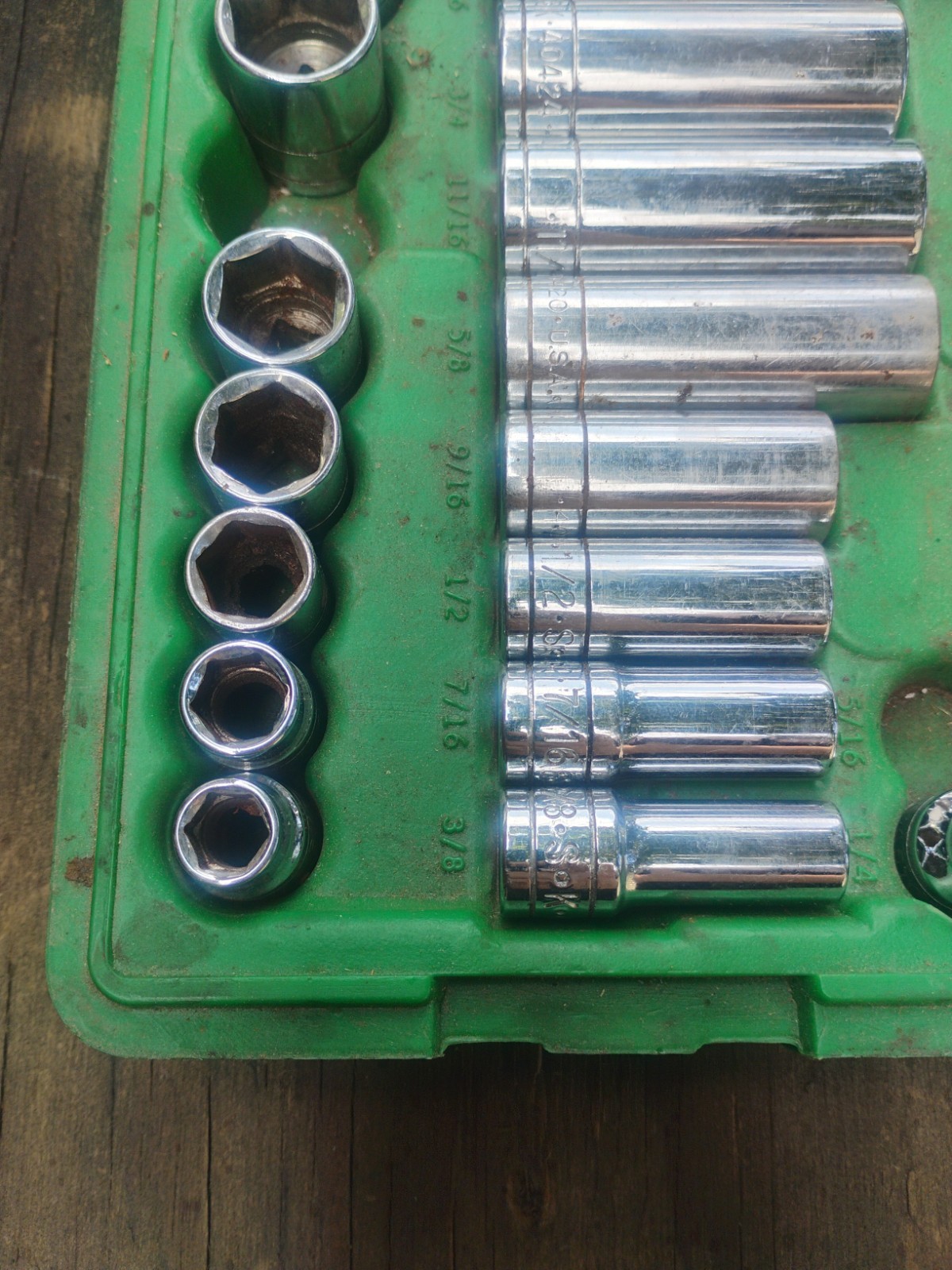 Incomplete Set – SK Tools USA 94547 Standard & Metric 3/8″ Drive Socket Set