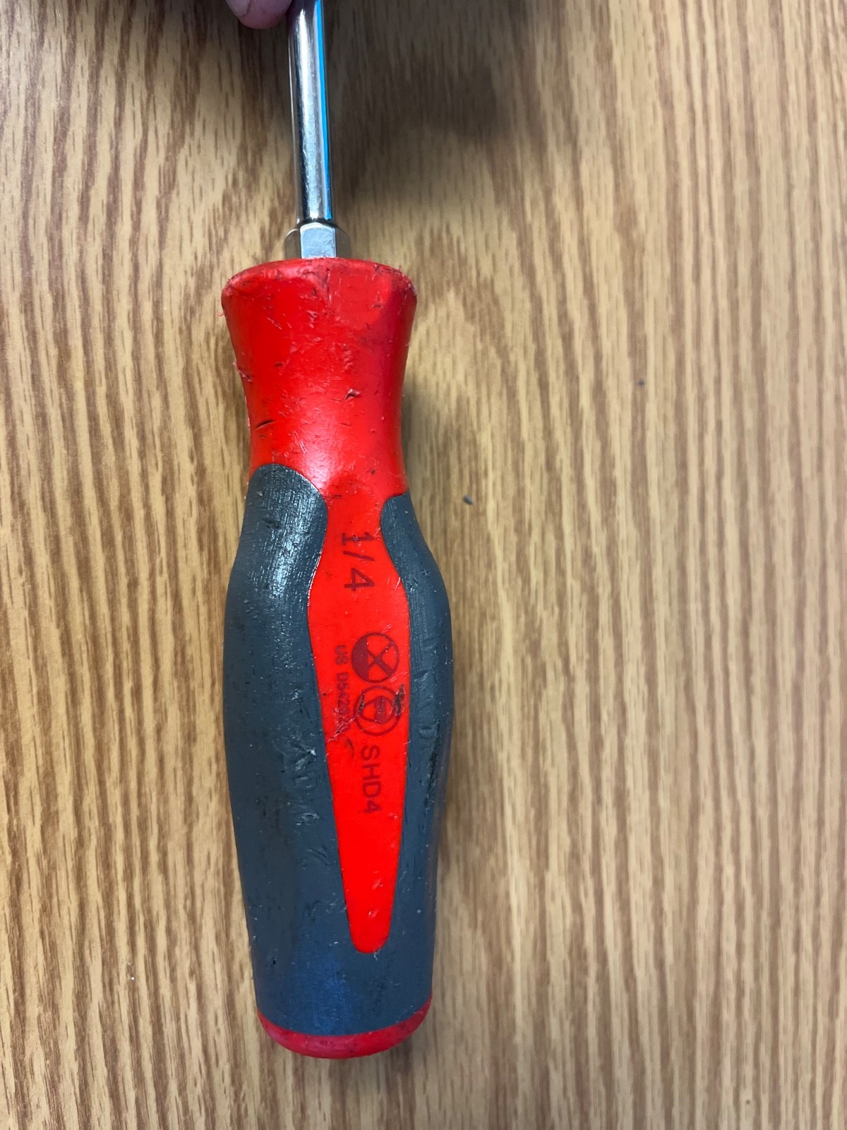 SNAP ON SHD4 -RED/GRAY COMFORT GRIP HANDLE 1/4 FLAT BLADE 8.75″ LONG LOT#56