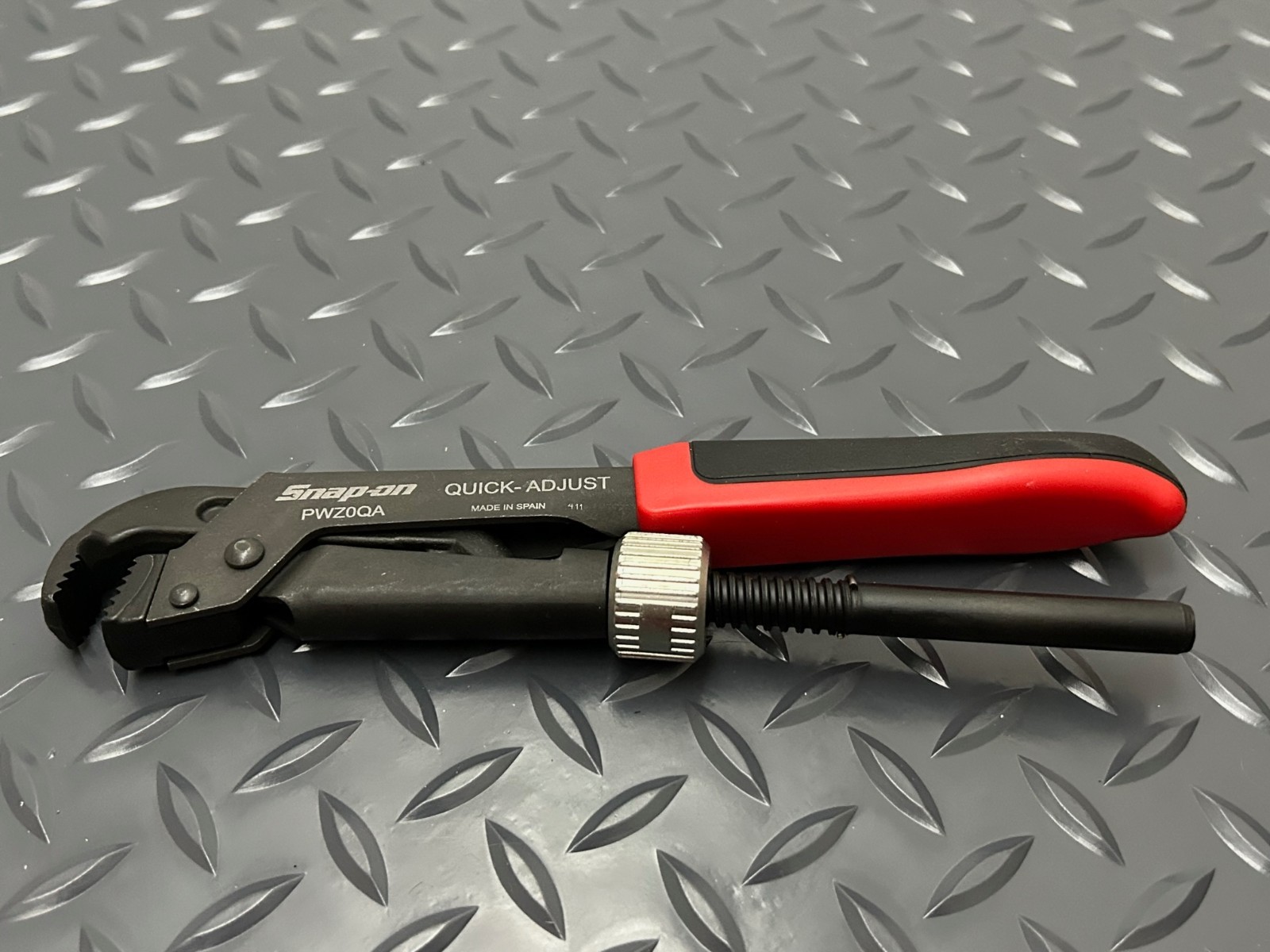 Snap-on Tools Red 8-5/8″ Soft Grip Quick Adjust Pliers Wrench PWZ0QA NEW