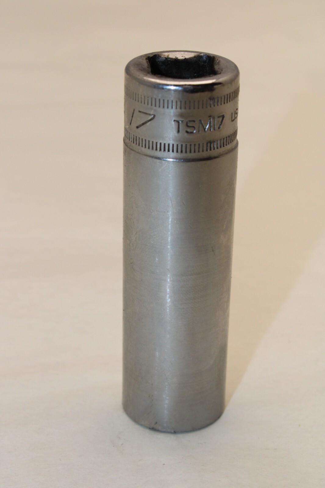 Snap On 1/2″ Drive 6-Point Metric 17mm Flank Drive Deep Socket TSM17