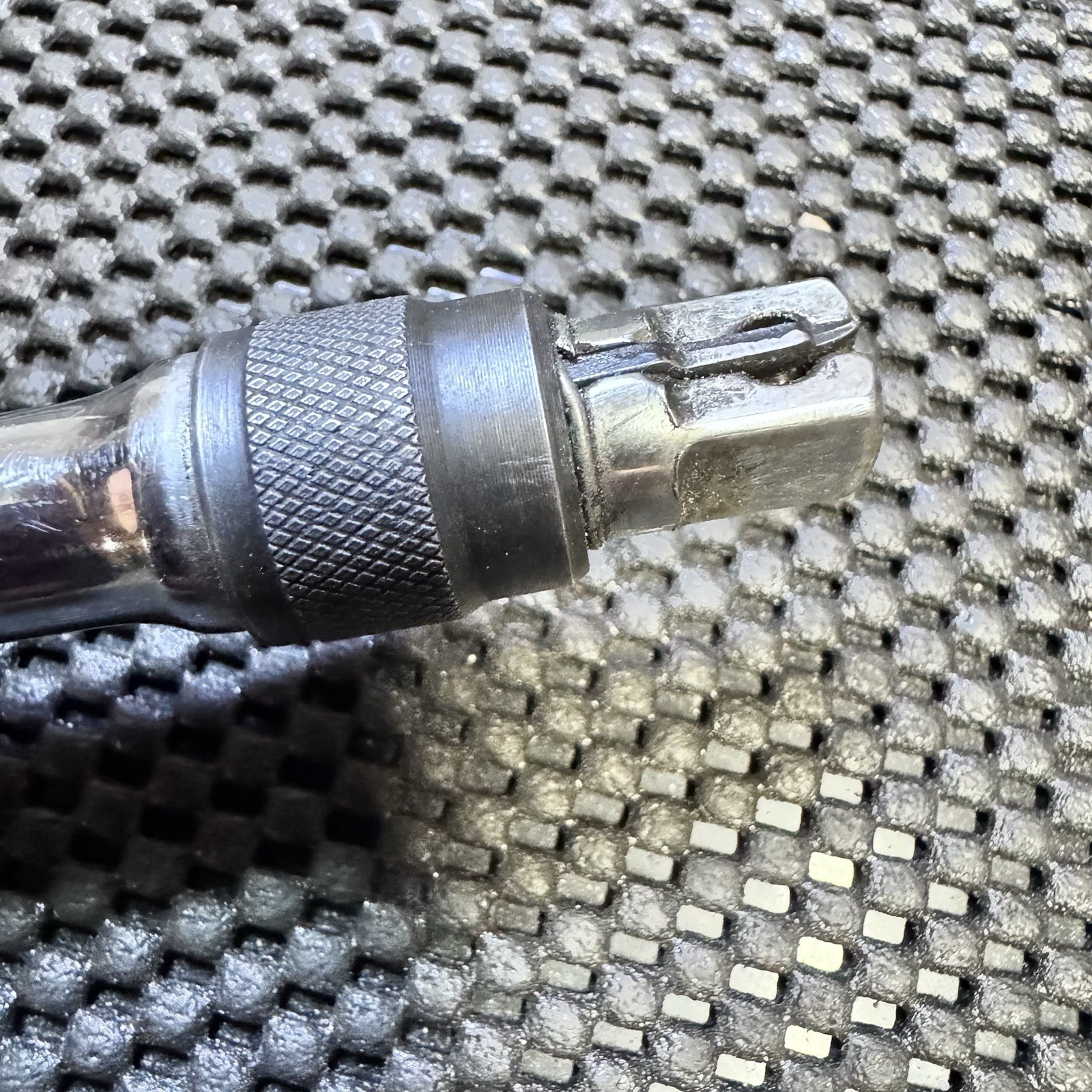 Matco Tools 12″ Locking Socket Extension 3/8″ Drive Knurled BX12KLA USA