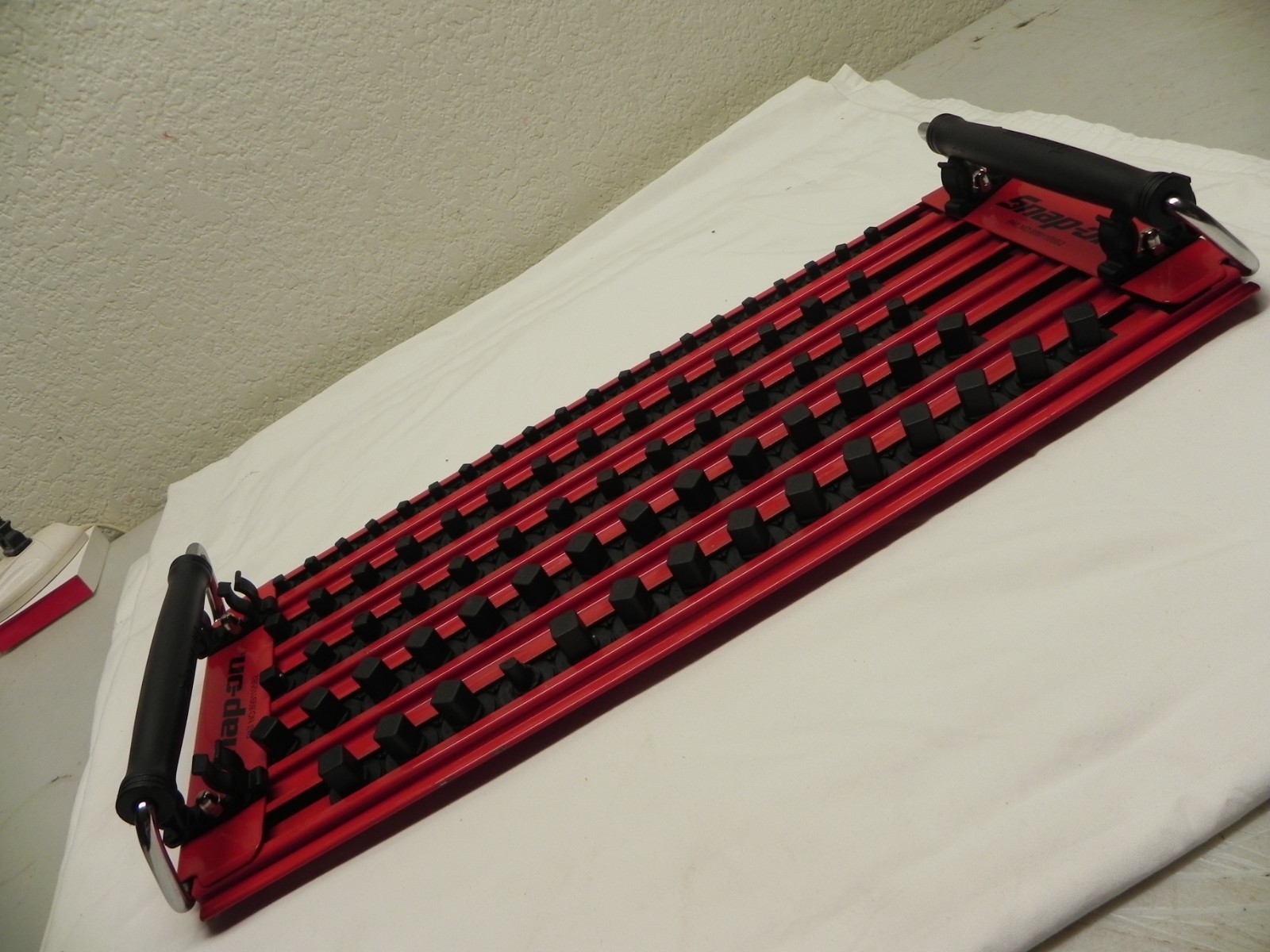 Snap-on KASKT5RD Locking Socket Holder Socket Tray Red/Black 76 Lock Posts