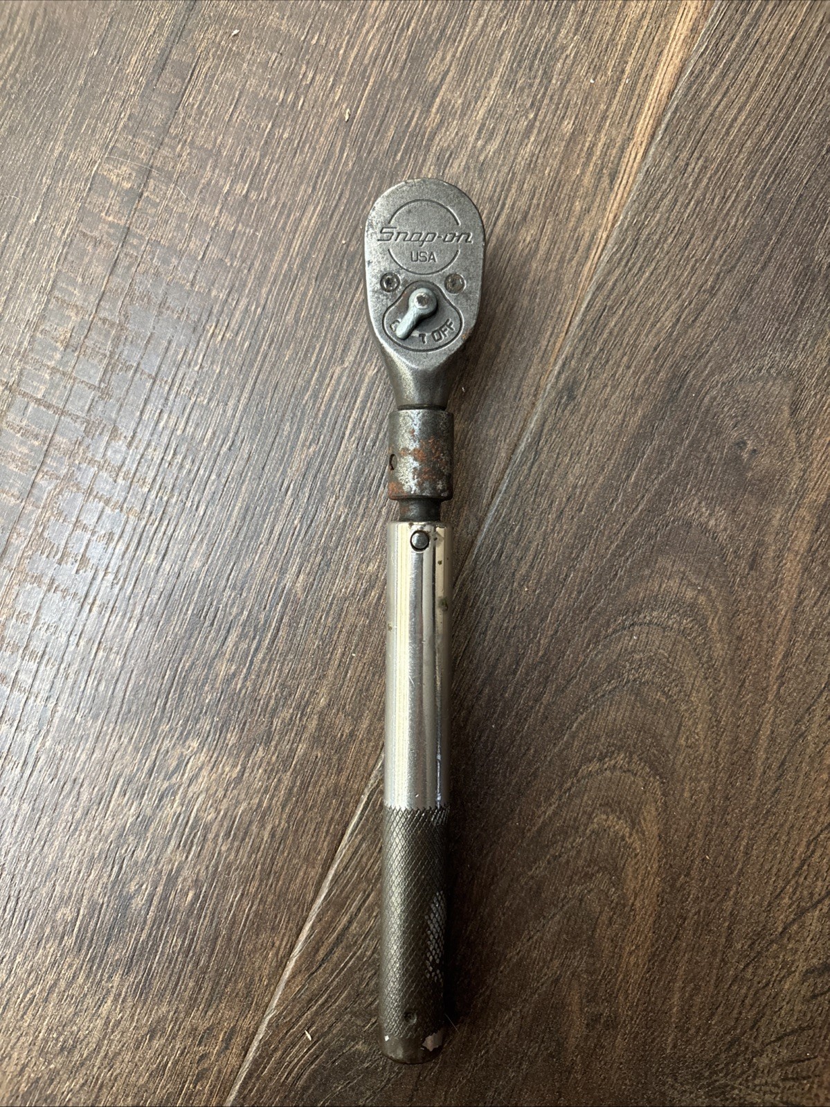 Snap-On 3/8” ratchet, preset torque wrench (15ft lb.)