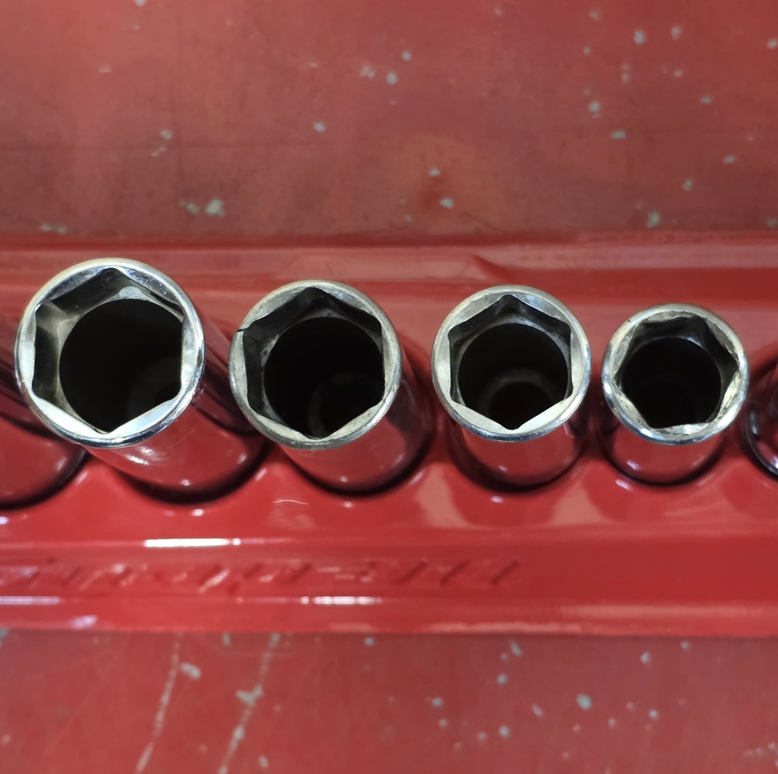 Snap-on 3/8″ Dr SAE 11pc Socket Set 1/4 5/16 3/8-7/8″ 6pt 211SFSYMagnetic Tray