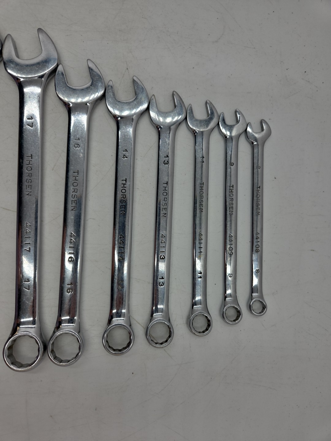 Thorsen 10 Pc. Combo Wrench Set Metric 22, 20, 19, 17, 16, 14, 13, 11, 9 & 8MM