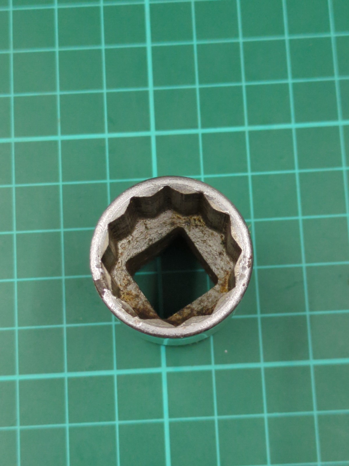 Vintage GEDORE 1/2″ Drive 12 Point, 25/32″ Shallow Socket Made In Germany