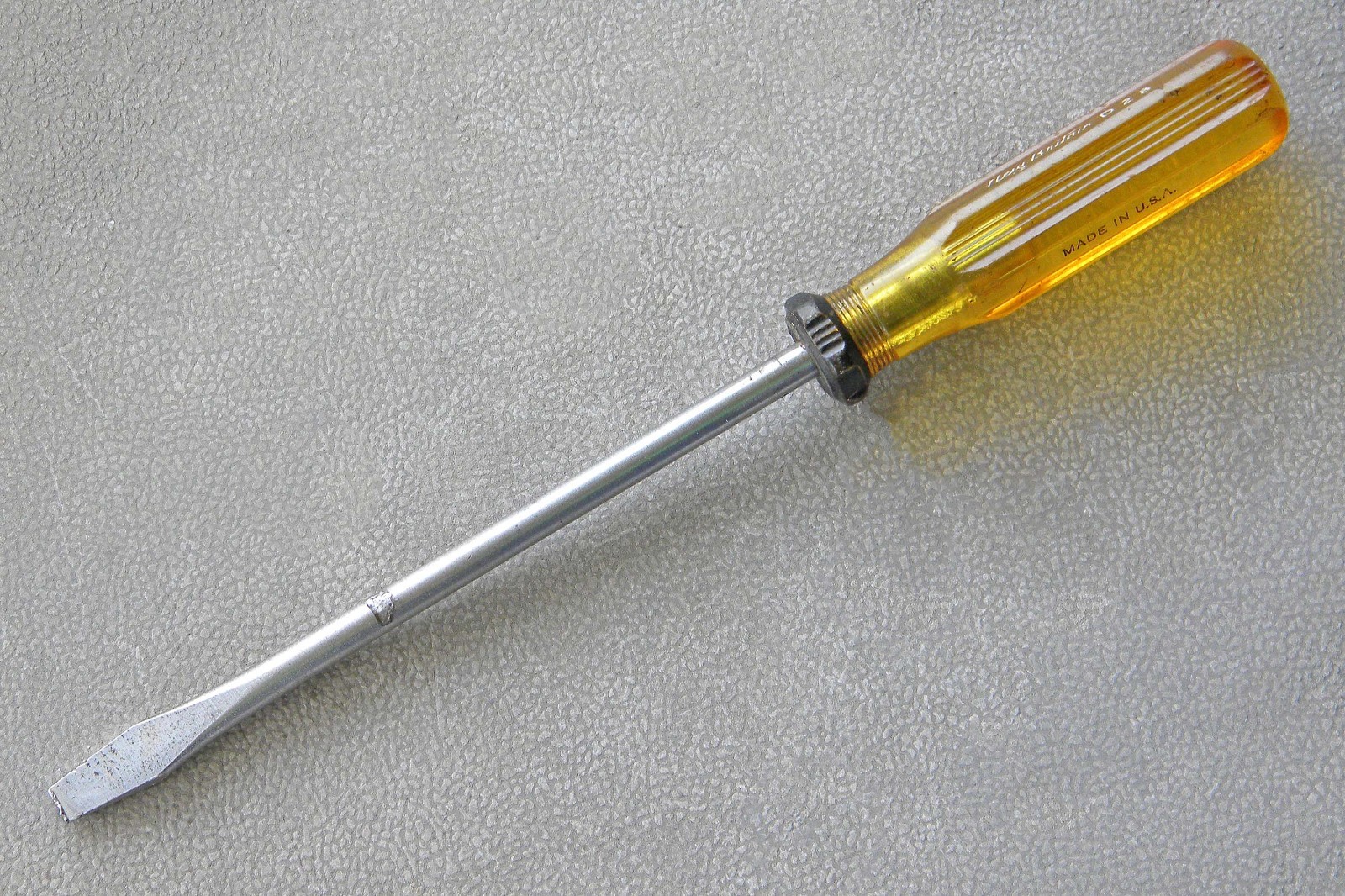 Vtg 12″ New Britain #D28 Flat Slotted 3/8″ Long Shaft Screwdriver, Yellow Handle