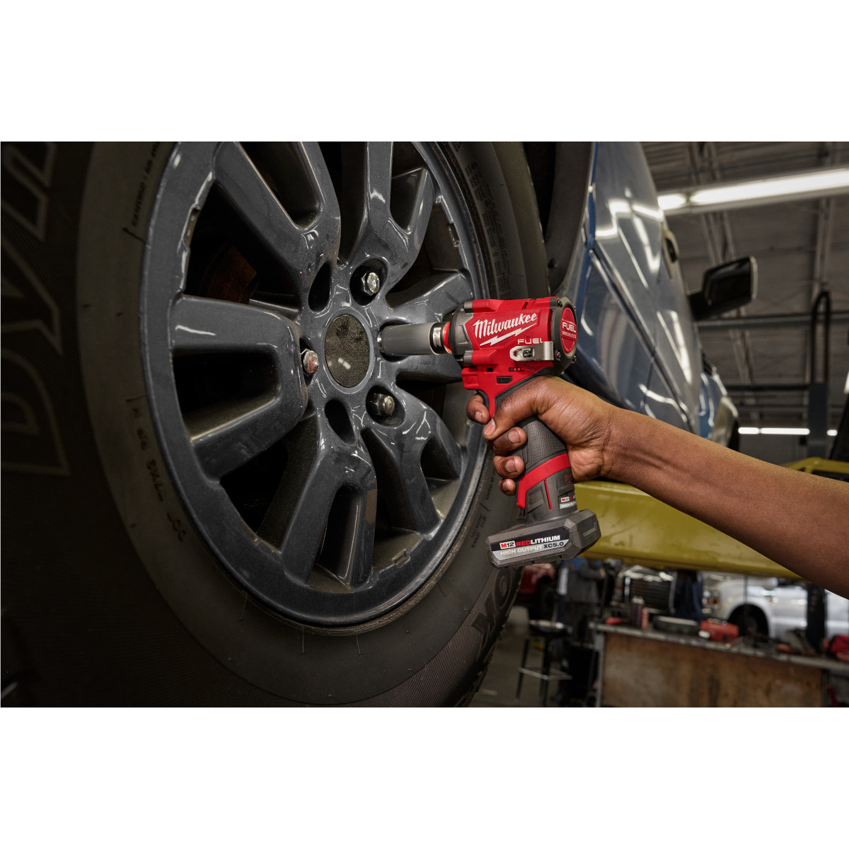 Milwaukee Tool M12 FUEL Stubby 3/8 Inch Impact Wrench Kit