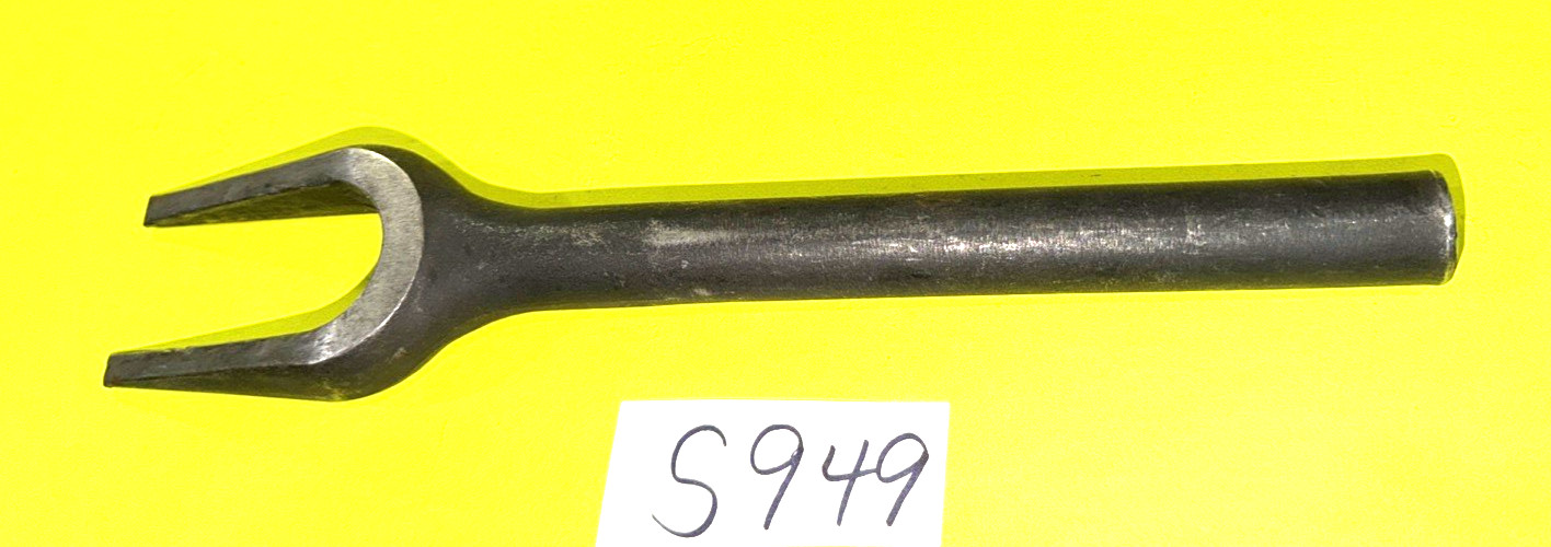 SNAP-ON TOOLS BALL JOINT/TIE ROD SEPARATOR TOOL A203 INCLUDES SHPPING IN THE US