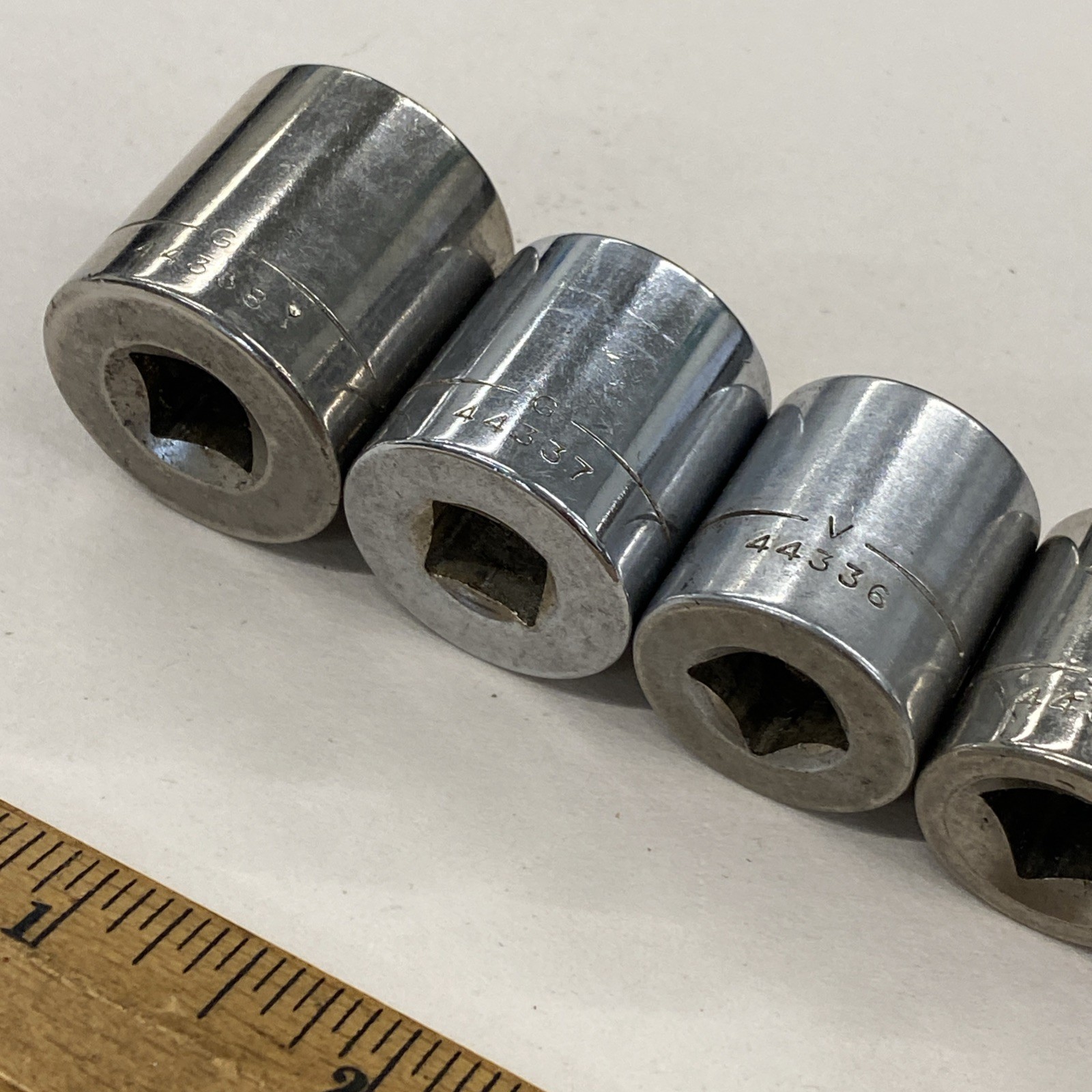 Craftsman USA 3/8 dr. 8 pc. 12 pt socket set Mixed Series 3/8 – 13/16 inch M0855